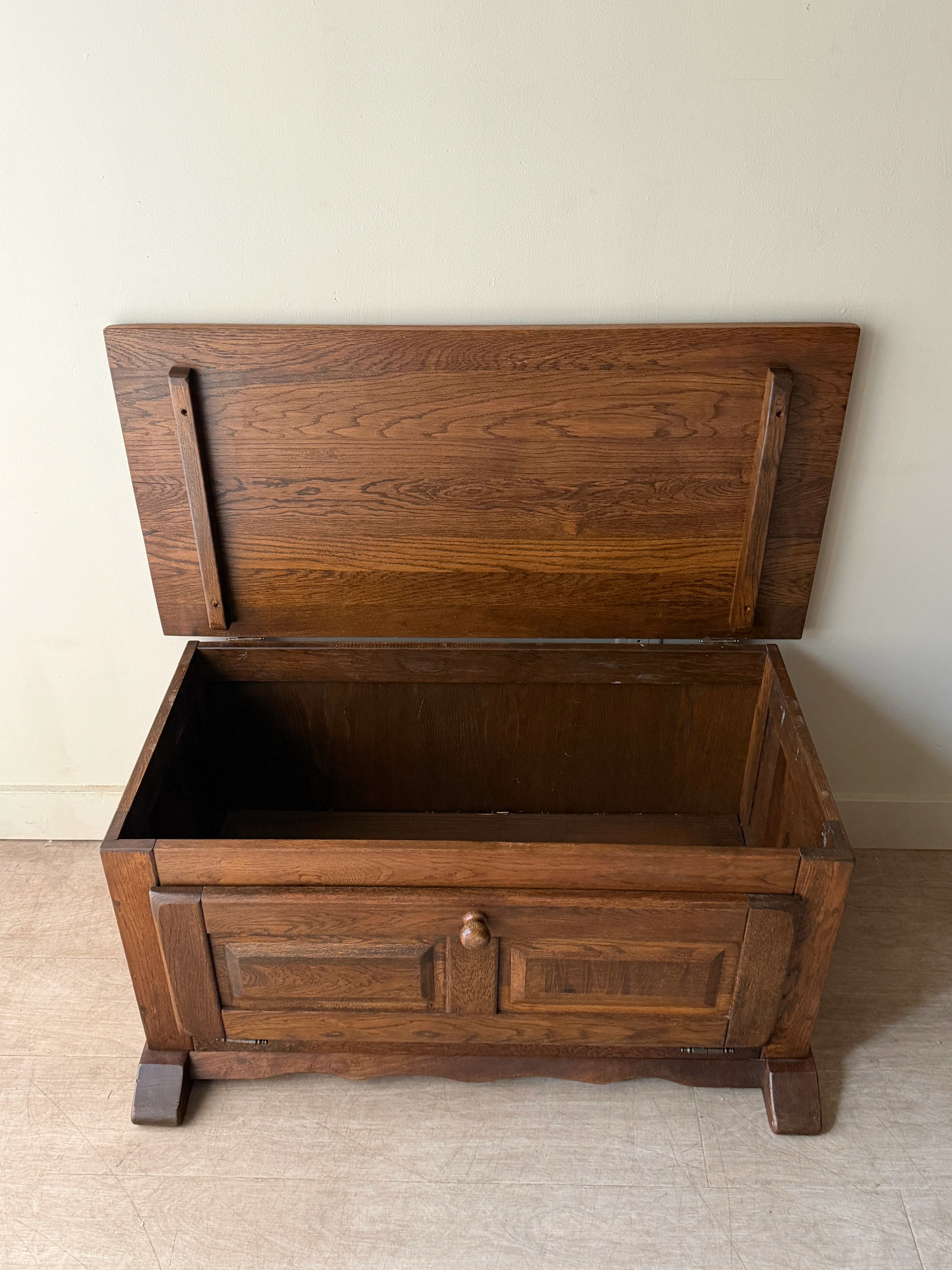 Dutch oak chest - Image 5