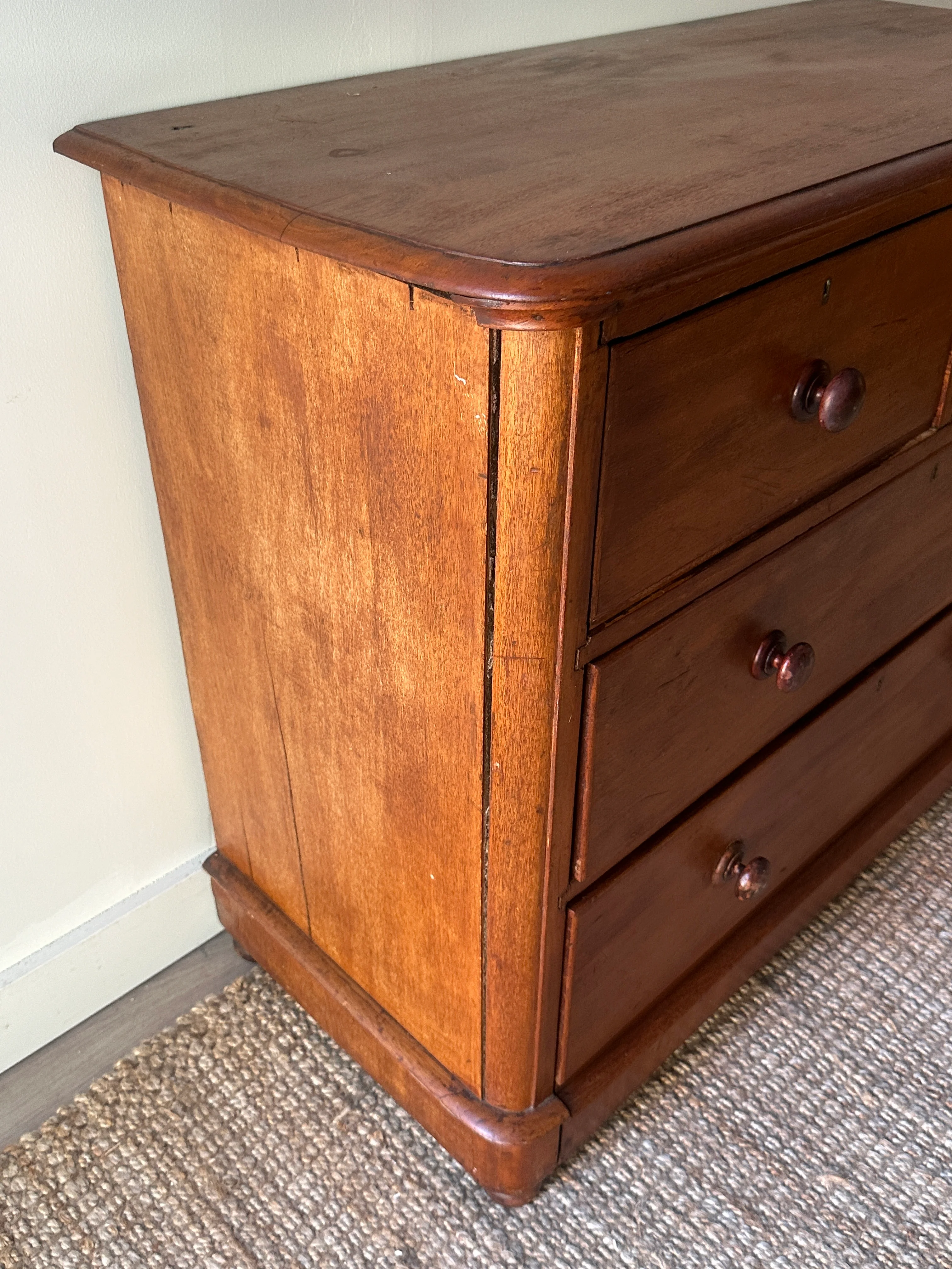 Early American pine dresser - Image 7