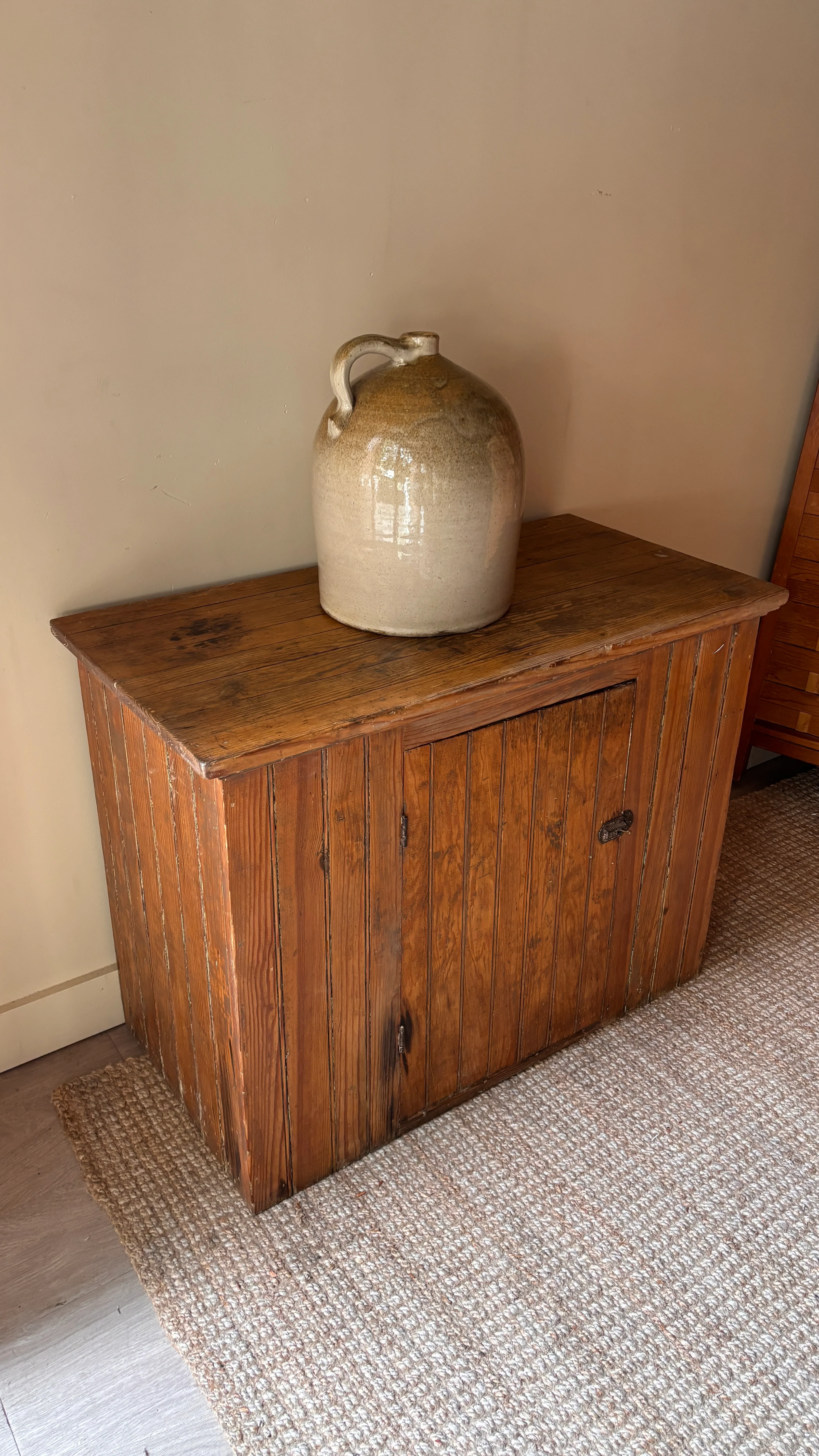 Eastern Pennsylvania pine cabinet - Image 3