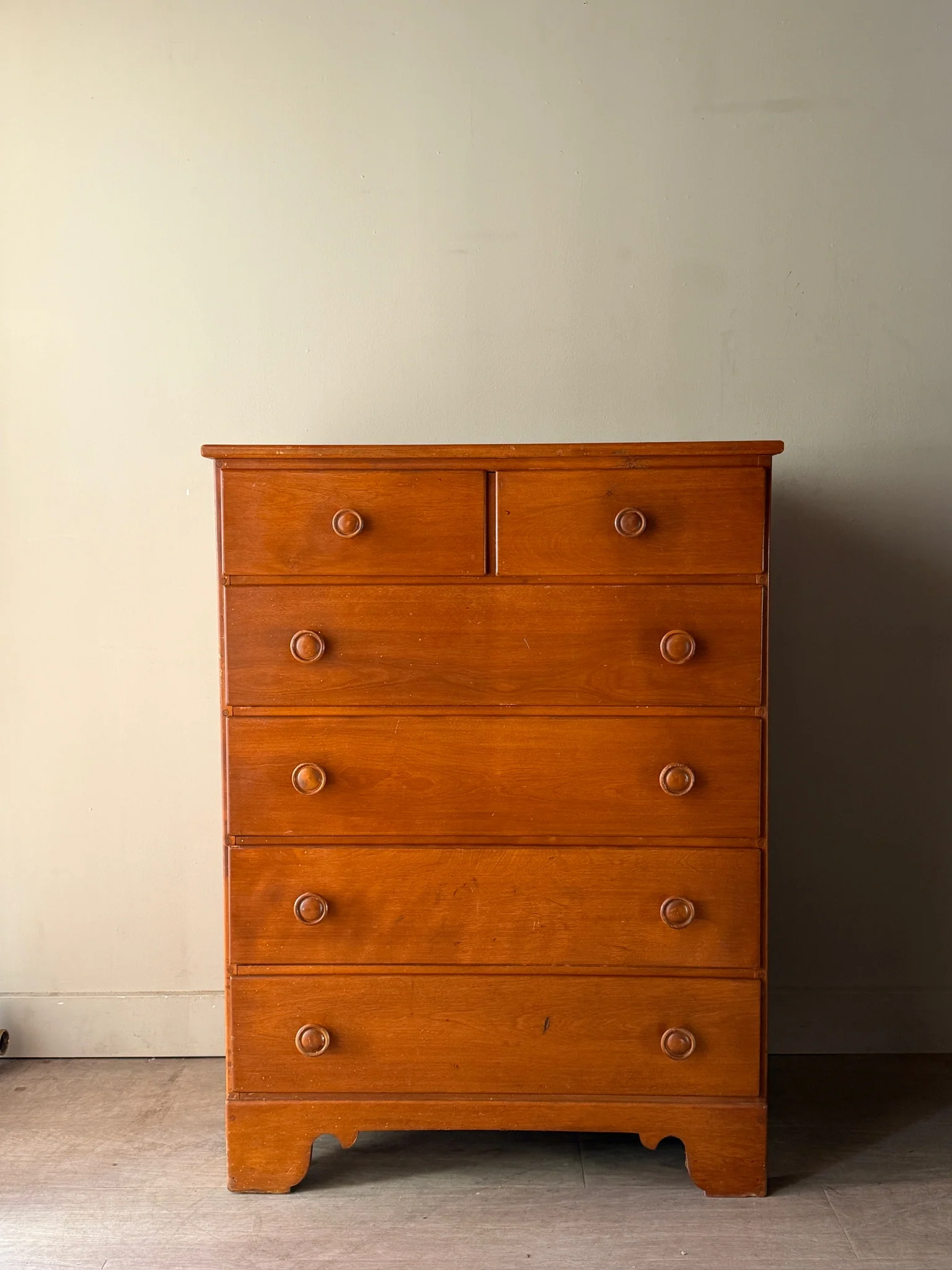 Ethan Allen maple dresser