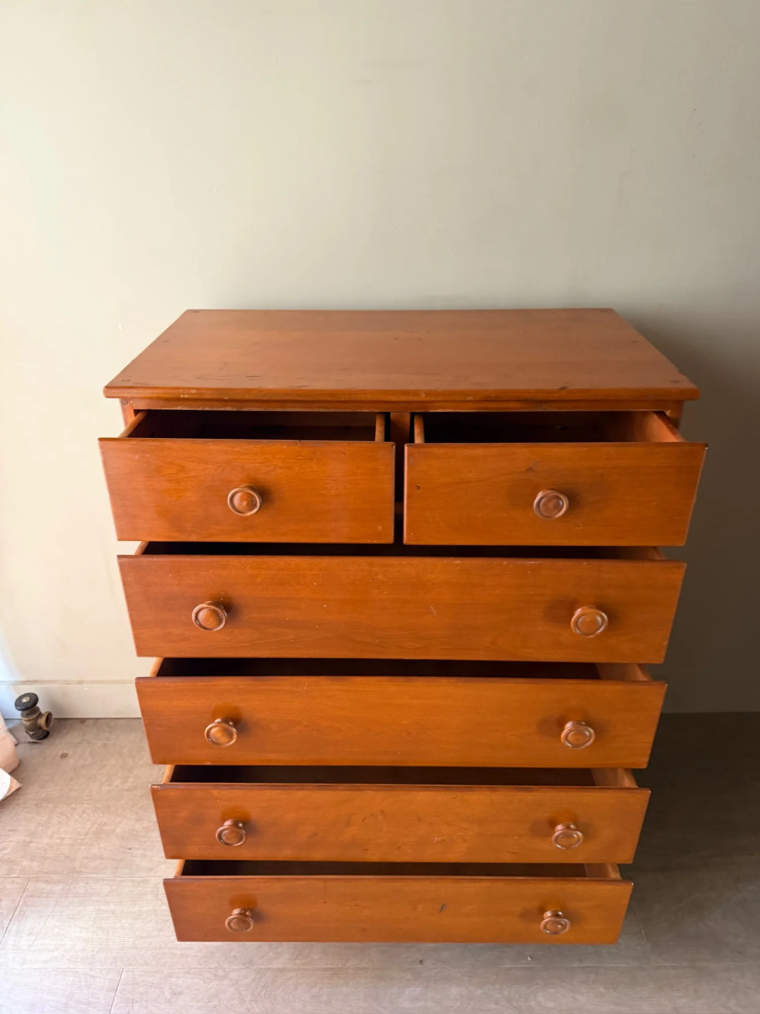 Ethan Allen maple dresser - Image 5