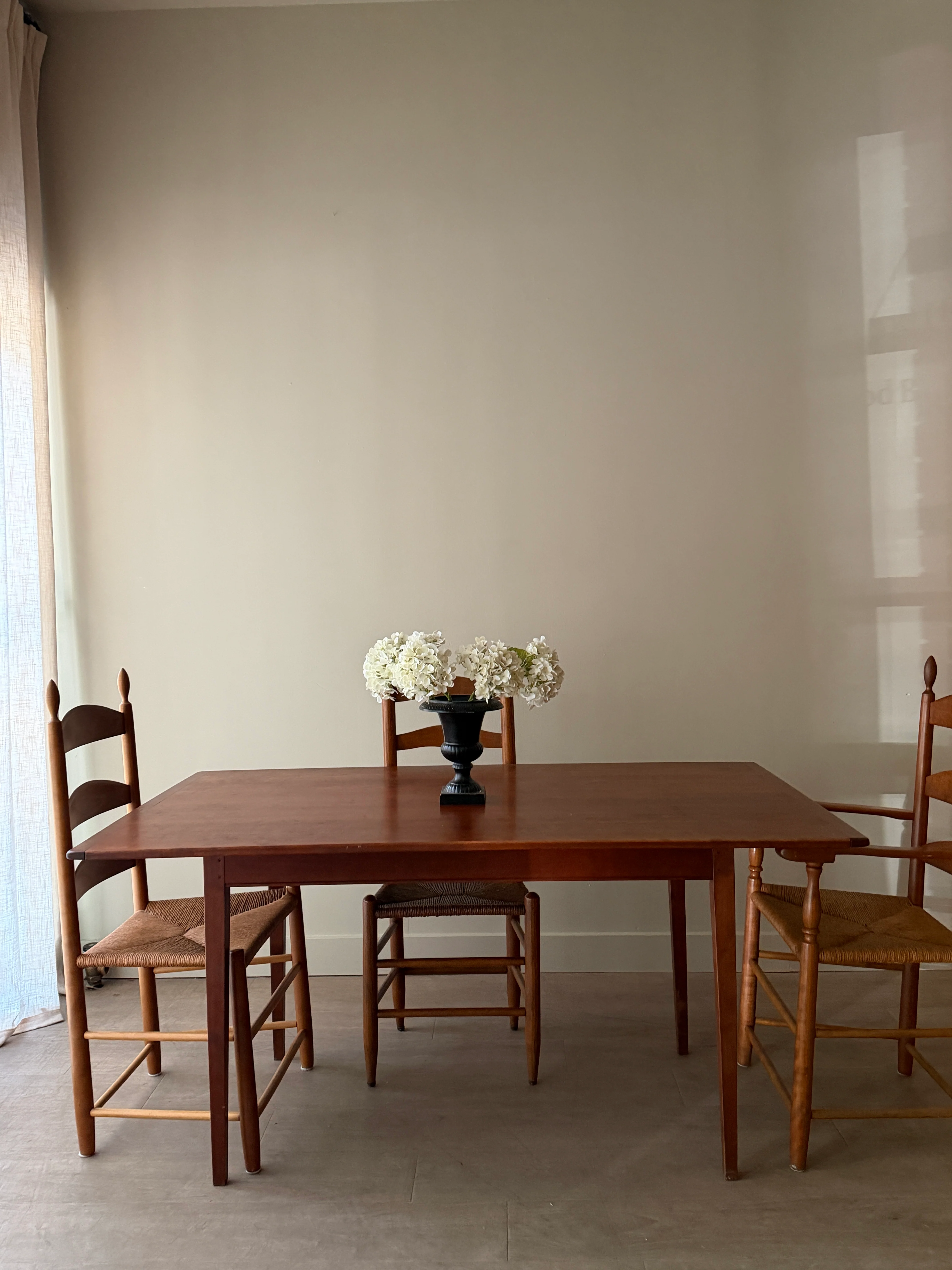 Farmhouse cherry dining table - Image 3