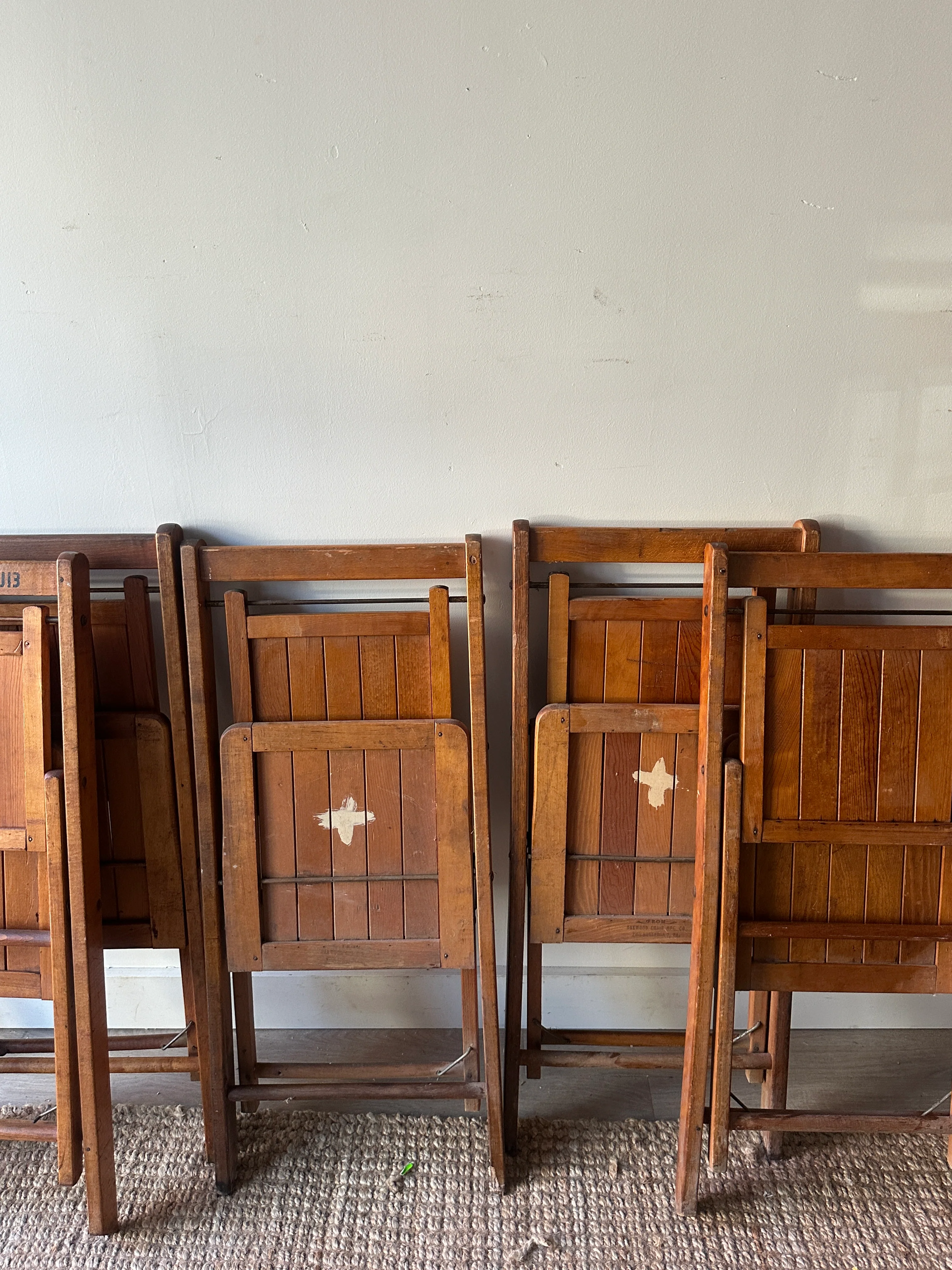 Folding chairs. Sold individually. - Image 8