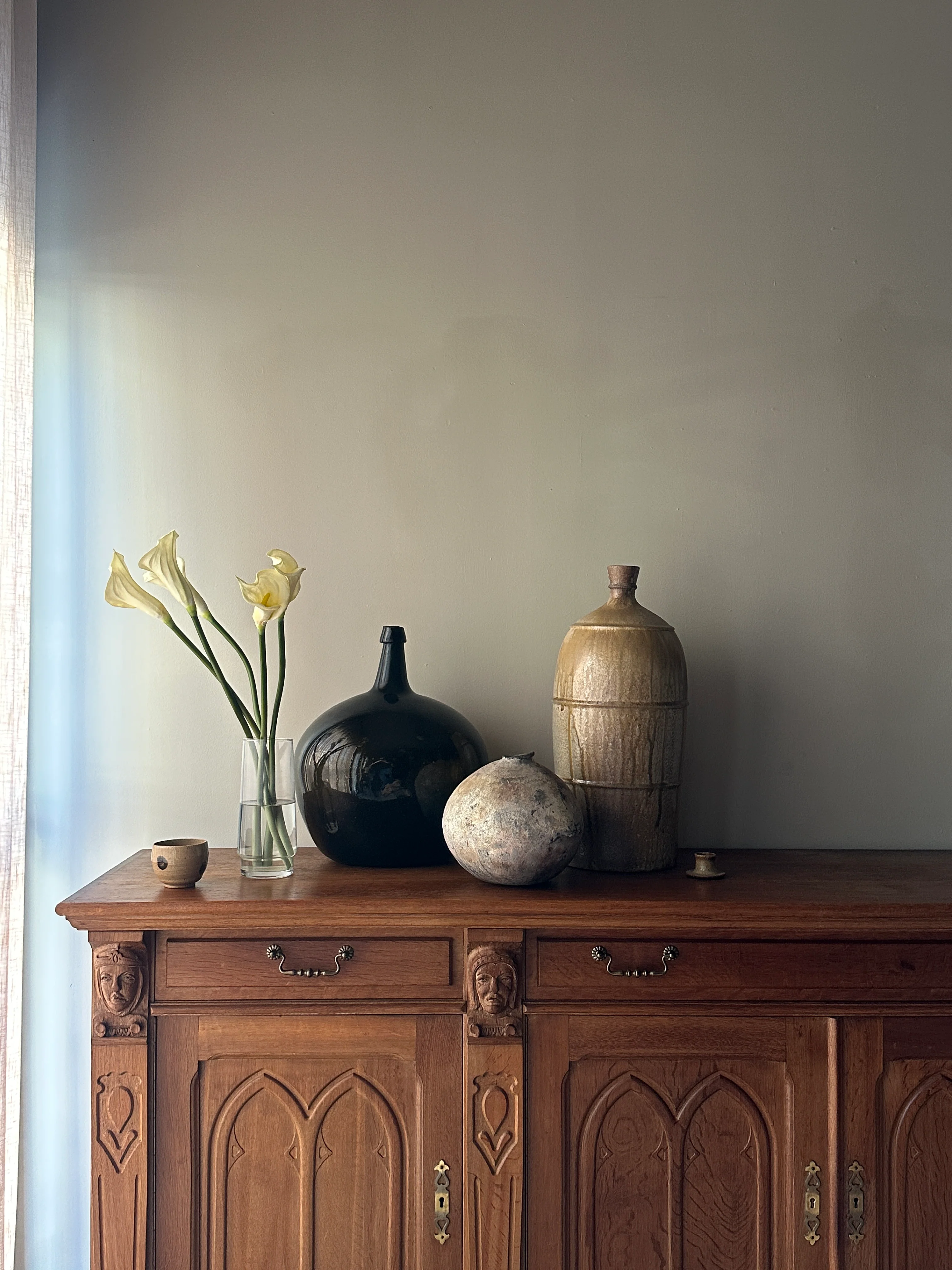 French carved oak sideboard - Image 2