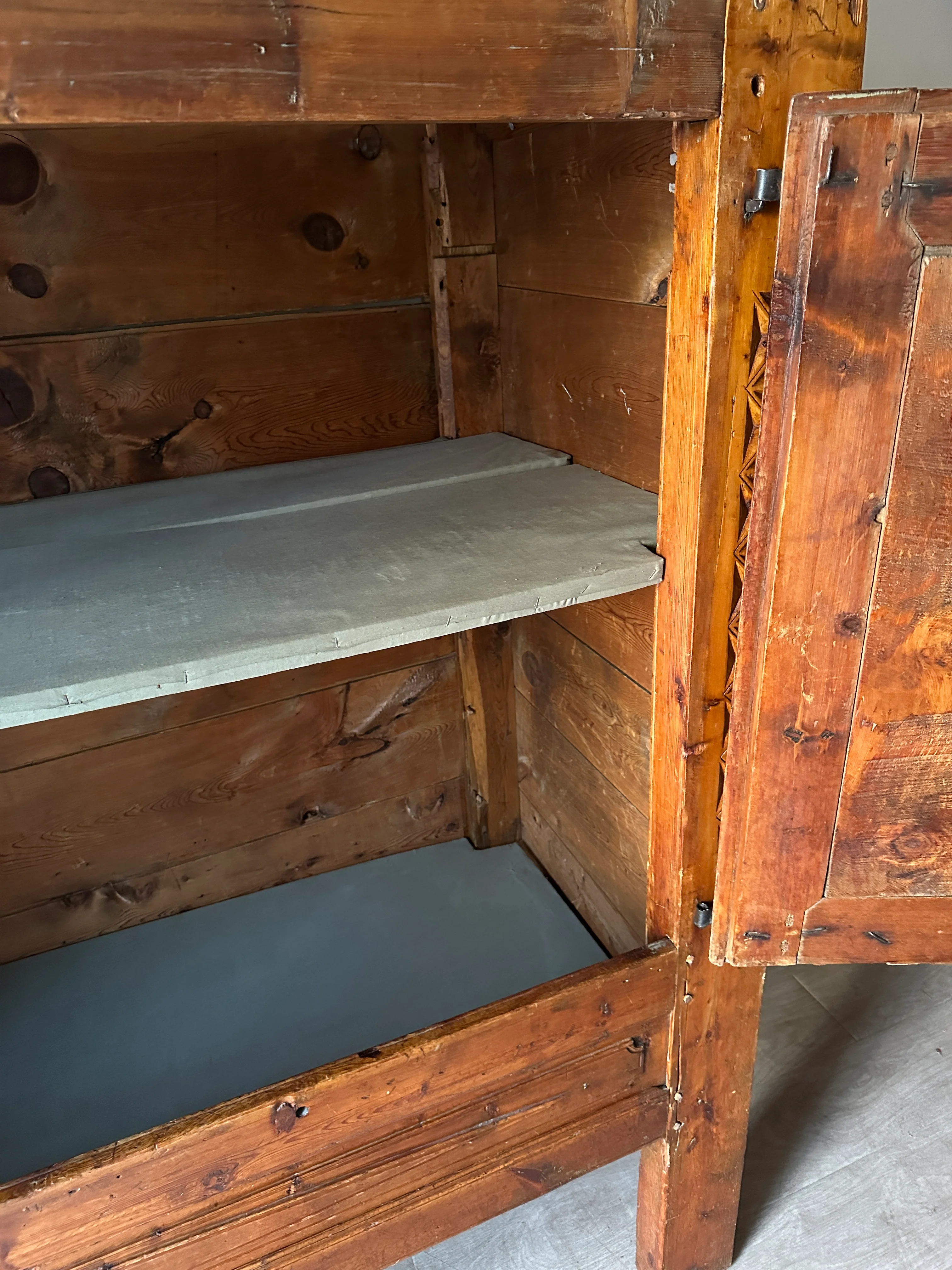 French carved pine cabinet - Image 5