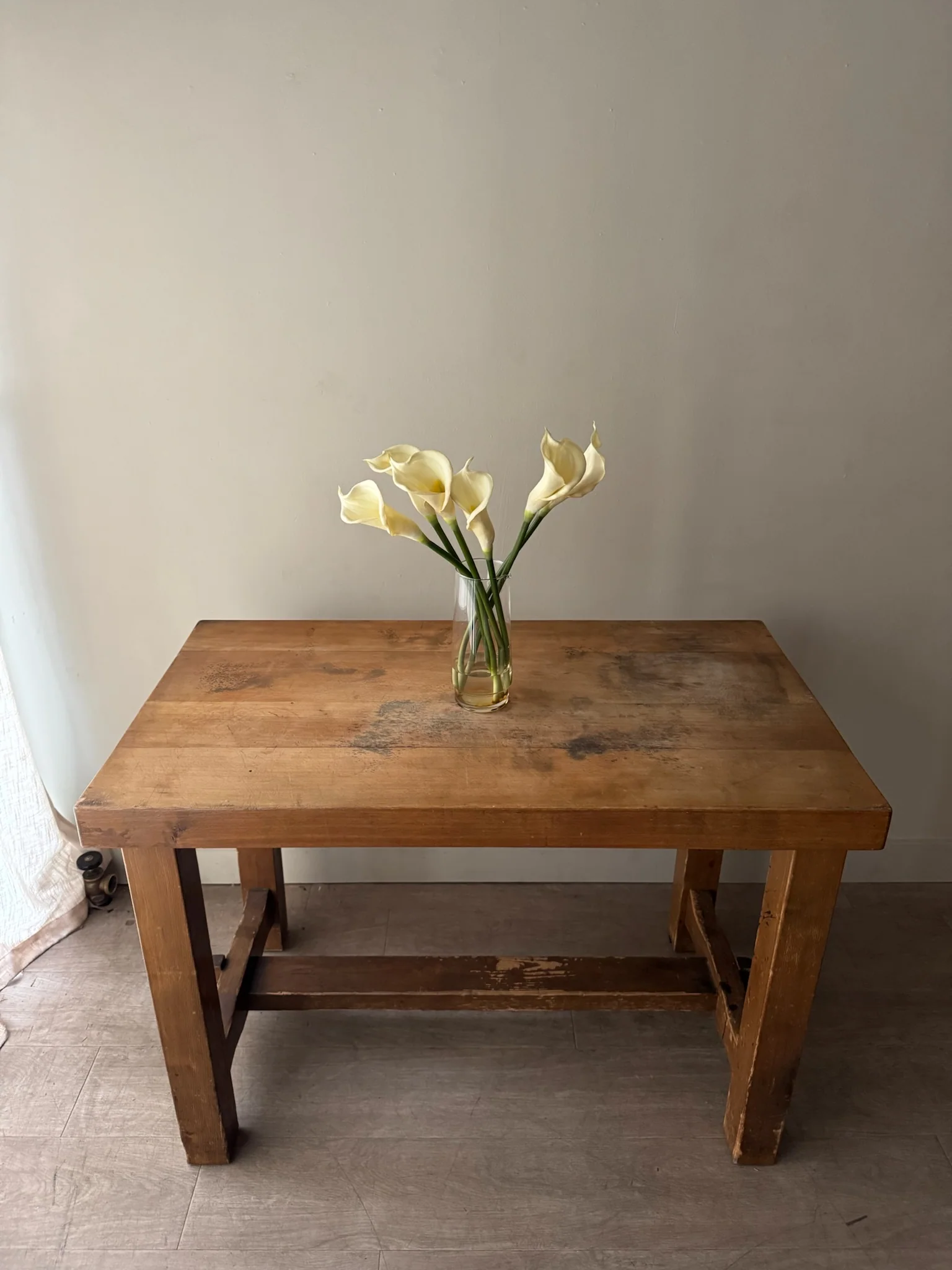 French pine trestle work table - Image 4
