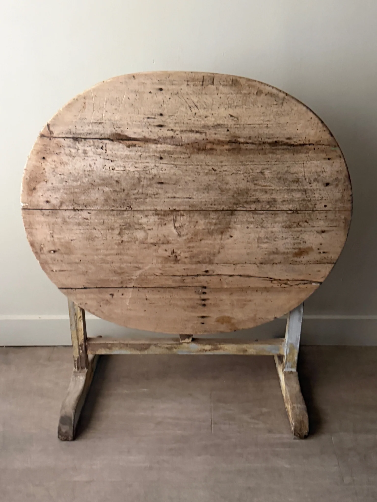 French wine tasting table - Image 2