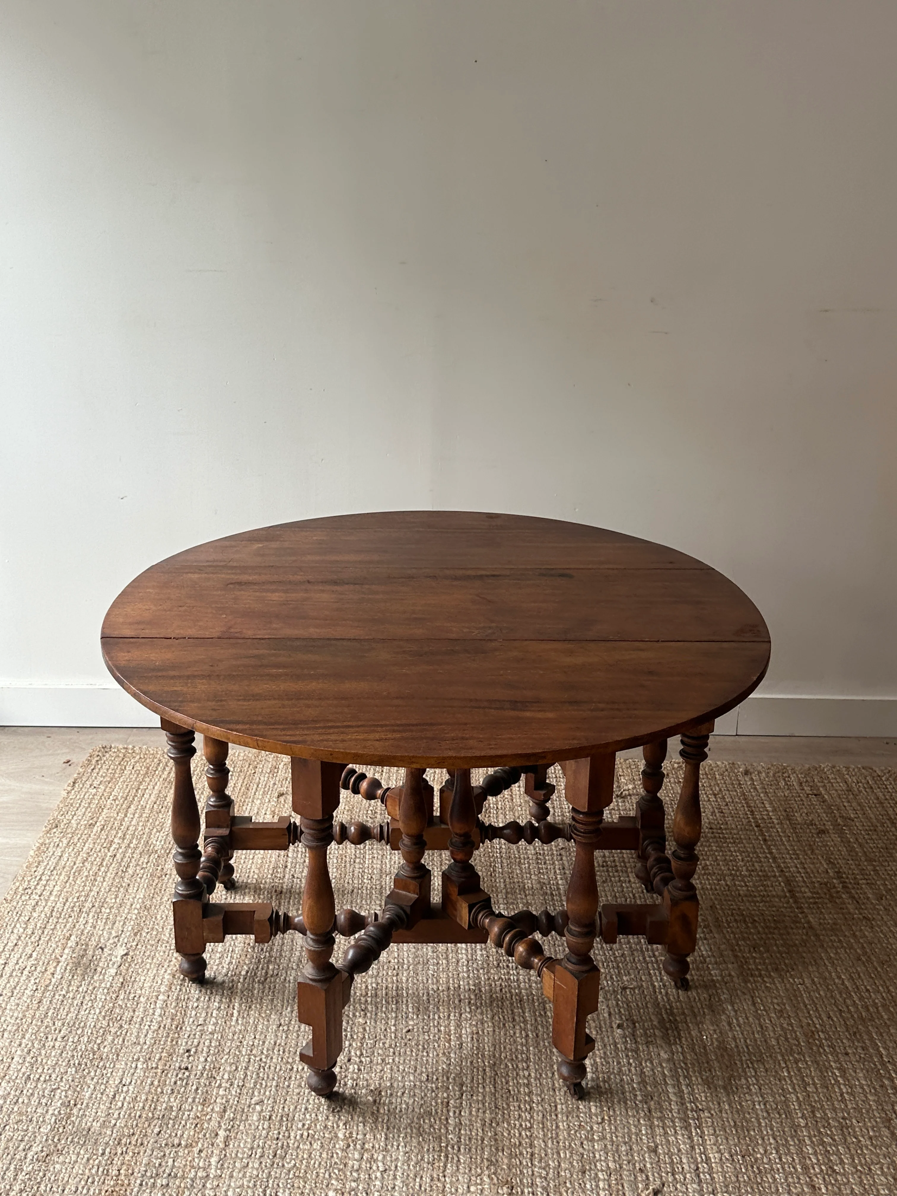 Gate leg dining table - Image 2