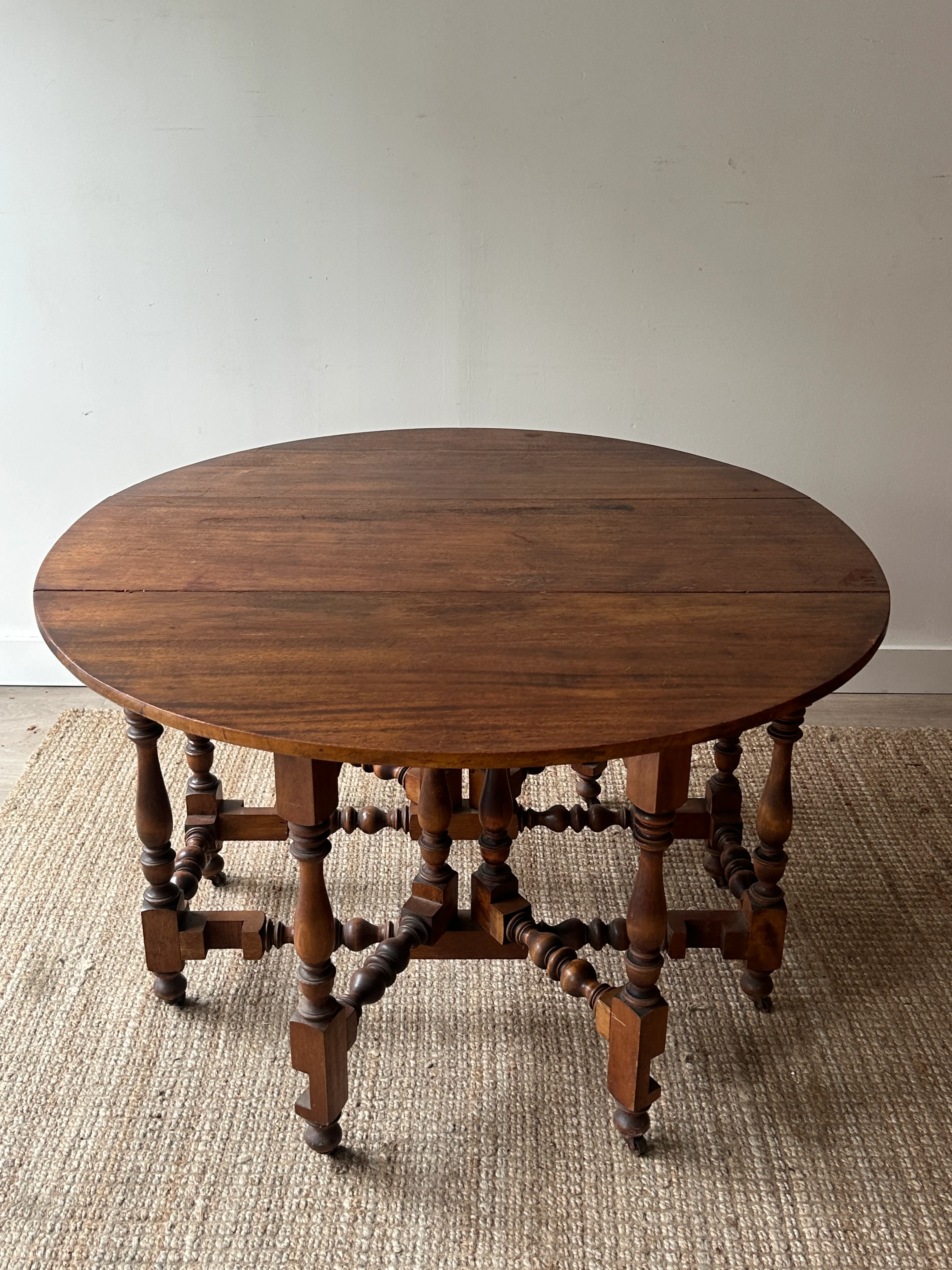 Gate leg dining table - Image 3