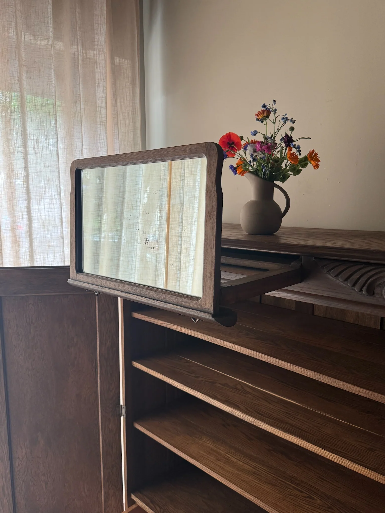 Golden oak cupboard with mirror - Image 5