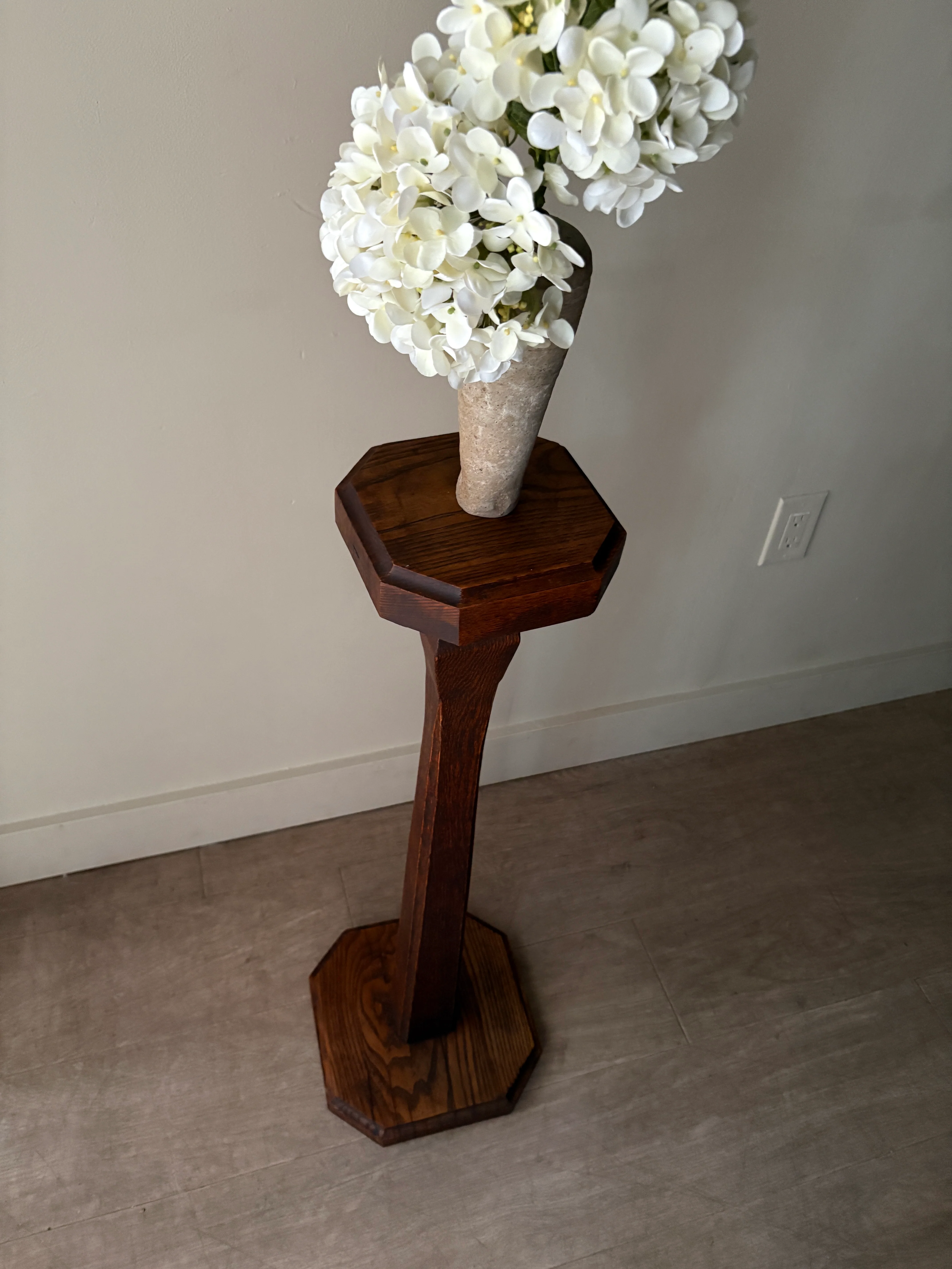 Golden oak stand - Image 3