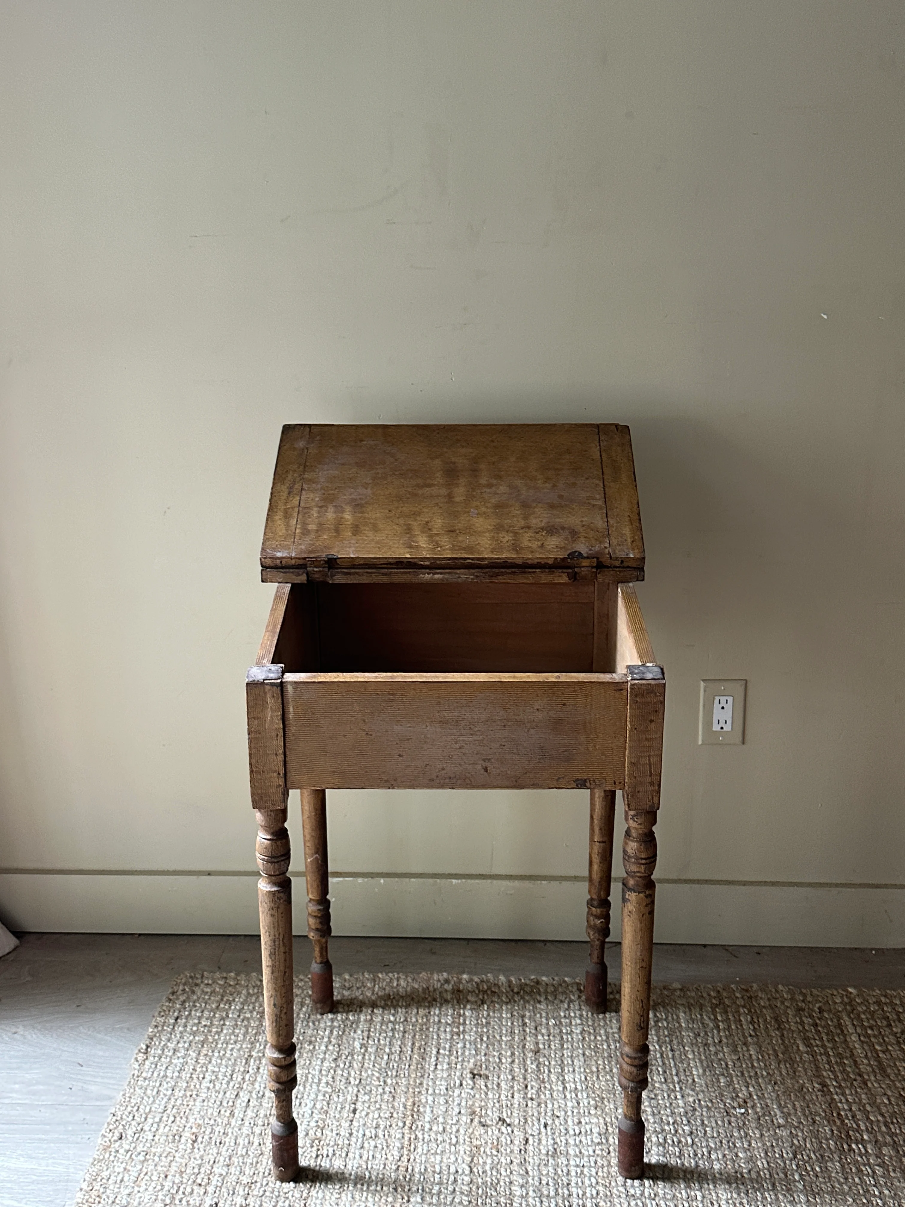 Grain painted school desk with inkwell - Image 6