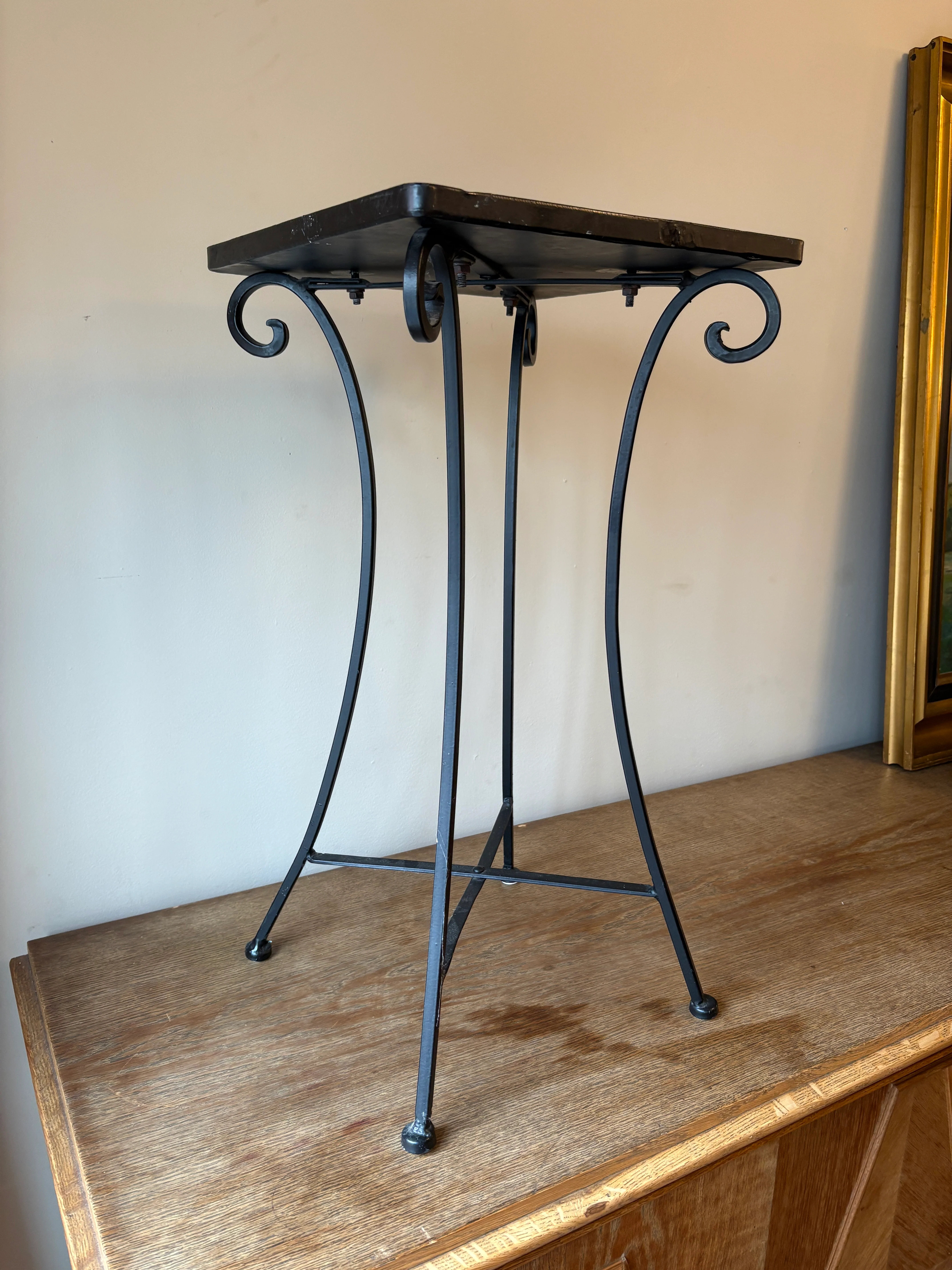 Green tile side table - Image 2