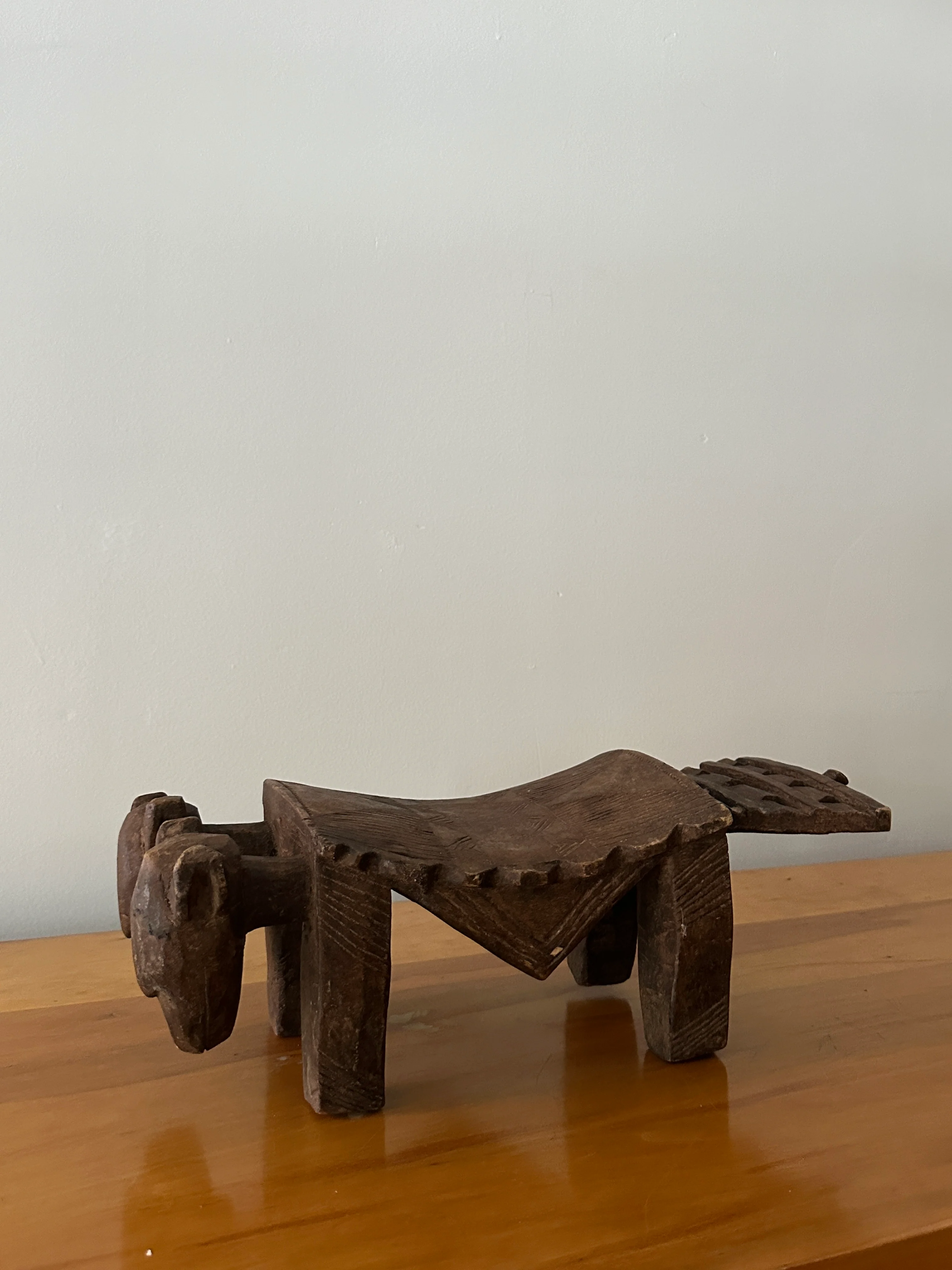 Hand carved headrest - Image 3