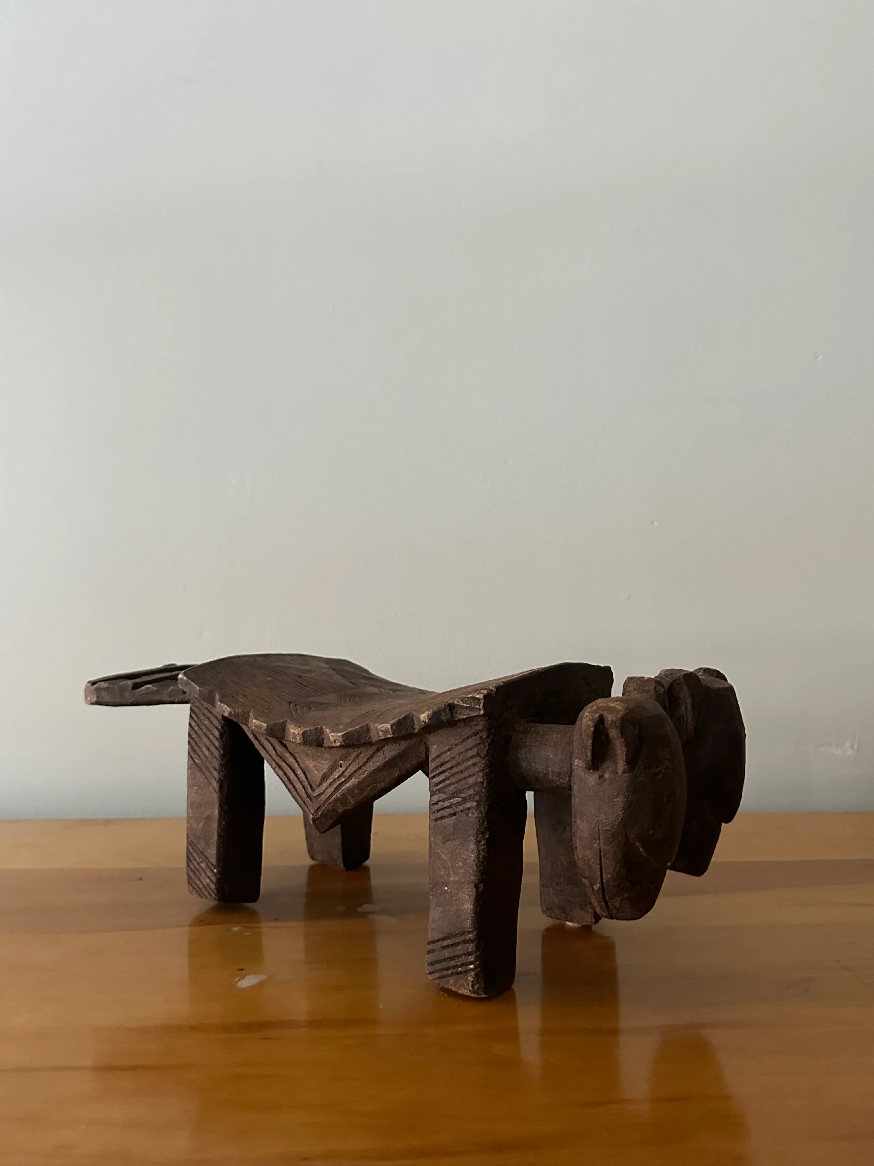 Hand carved headrest - Image 4