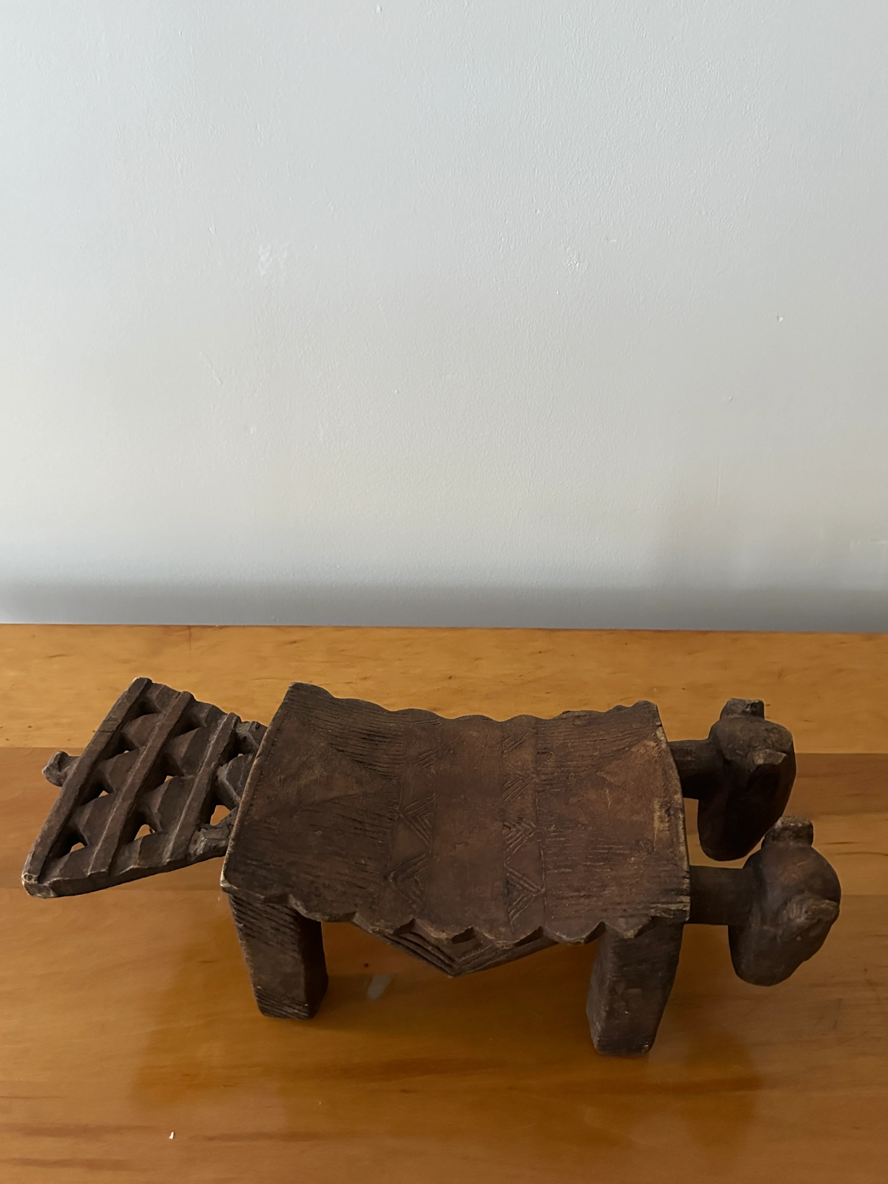 Hand carved headrest - Image 5