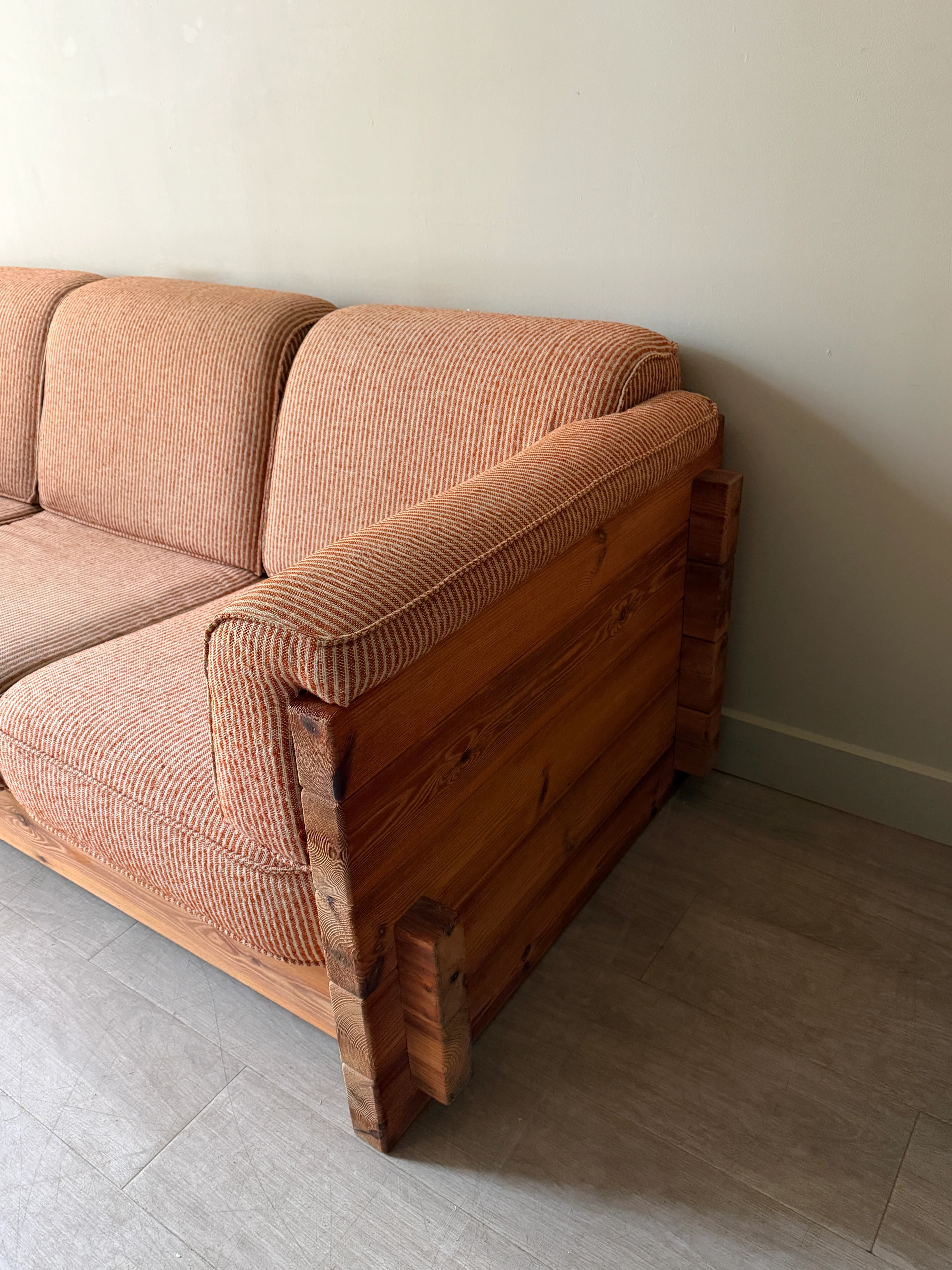 Hans Frydedal pine sofa in striped upholstery - Image 5