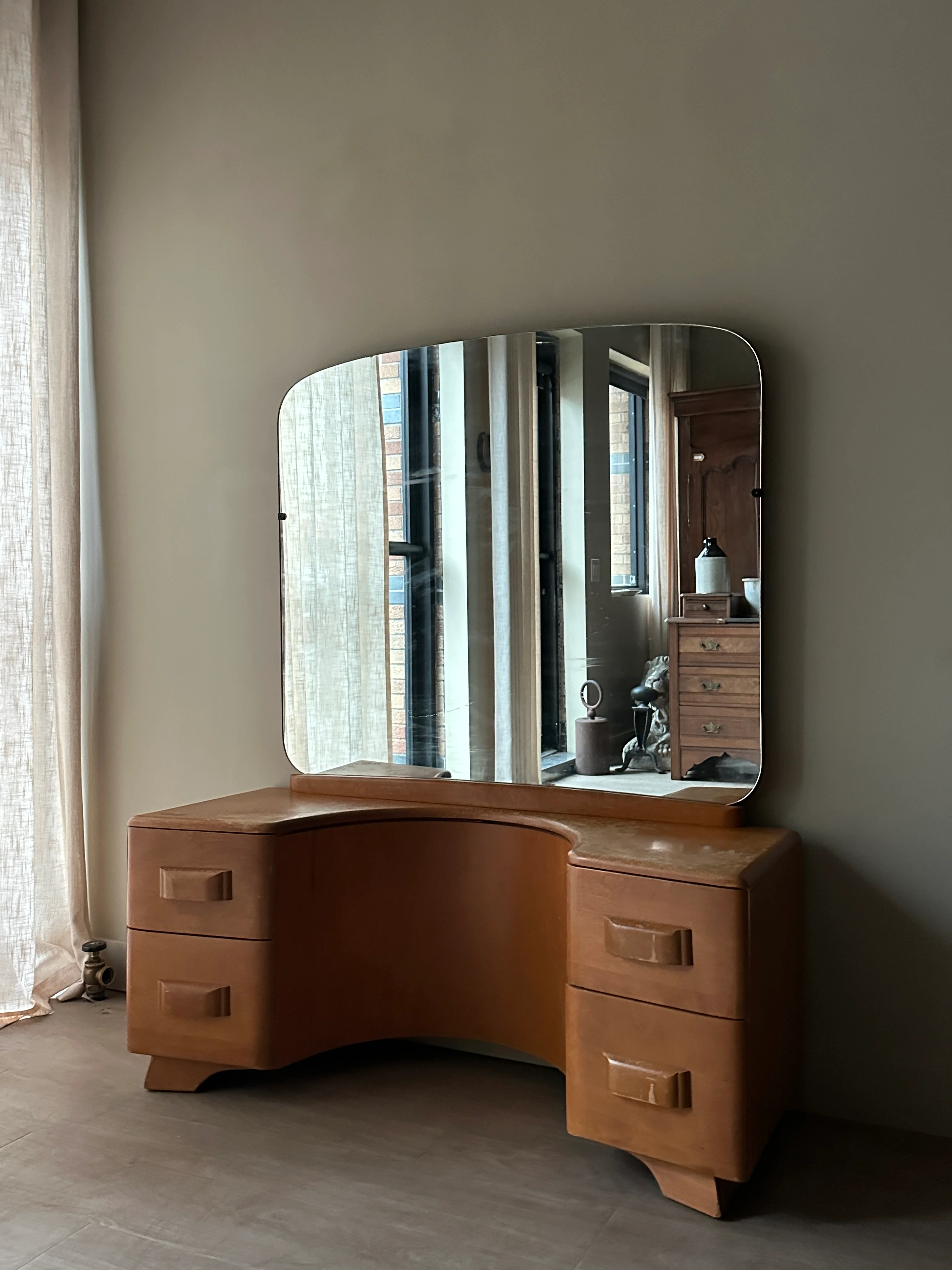 Haywood Wakefield maple vanity - Image 4