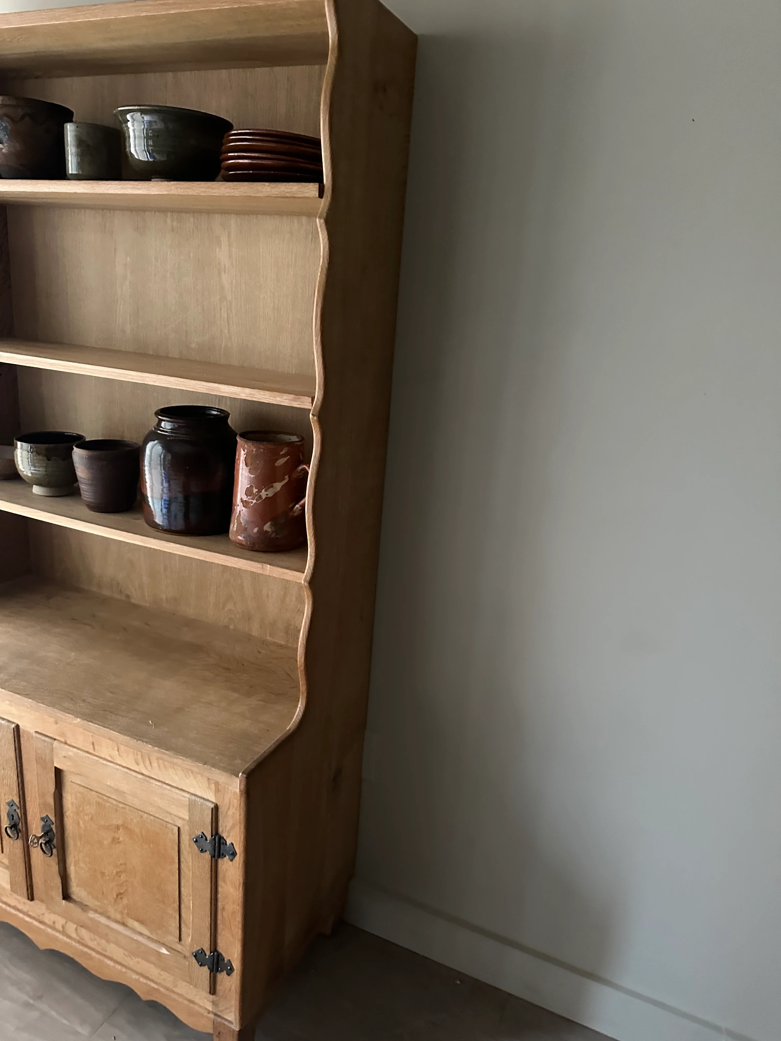 Henning oak bookshelf - Image 3