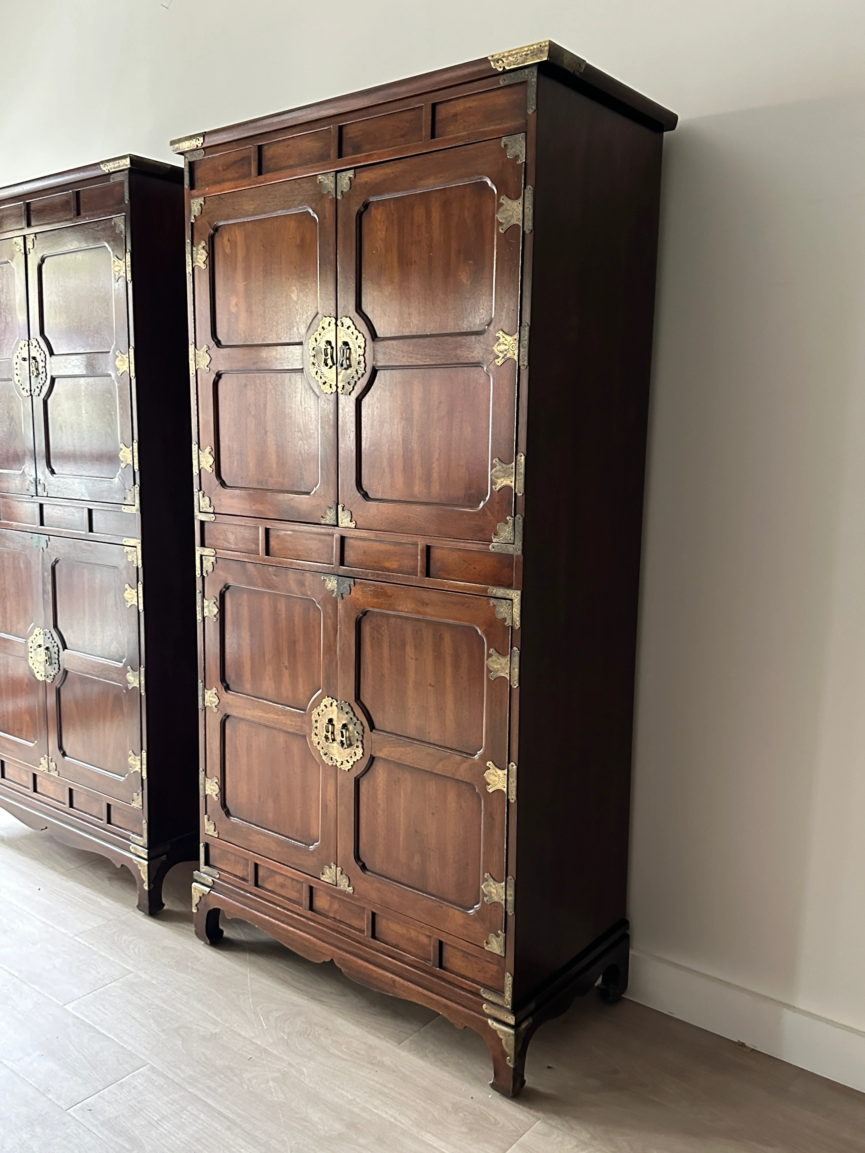 Henredon armoire (left) - Image 9