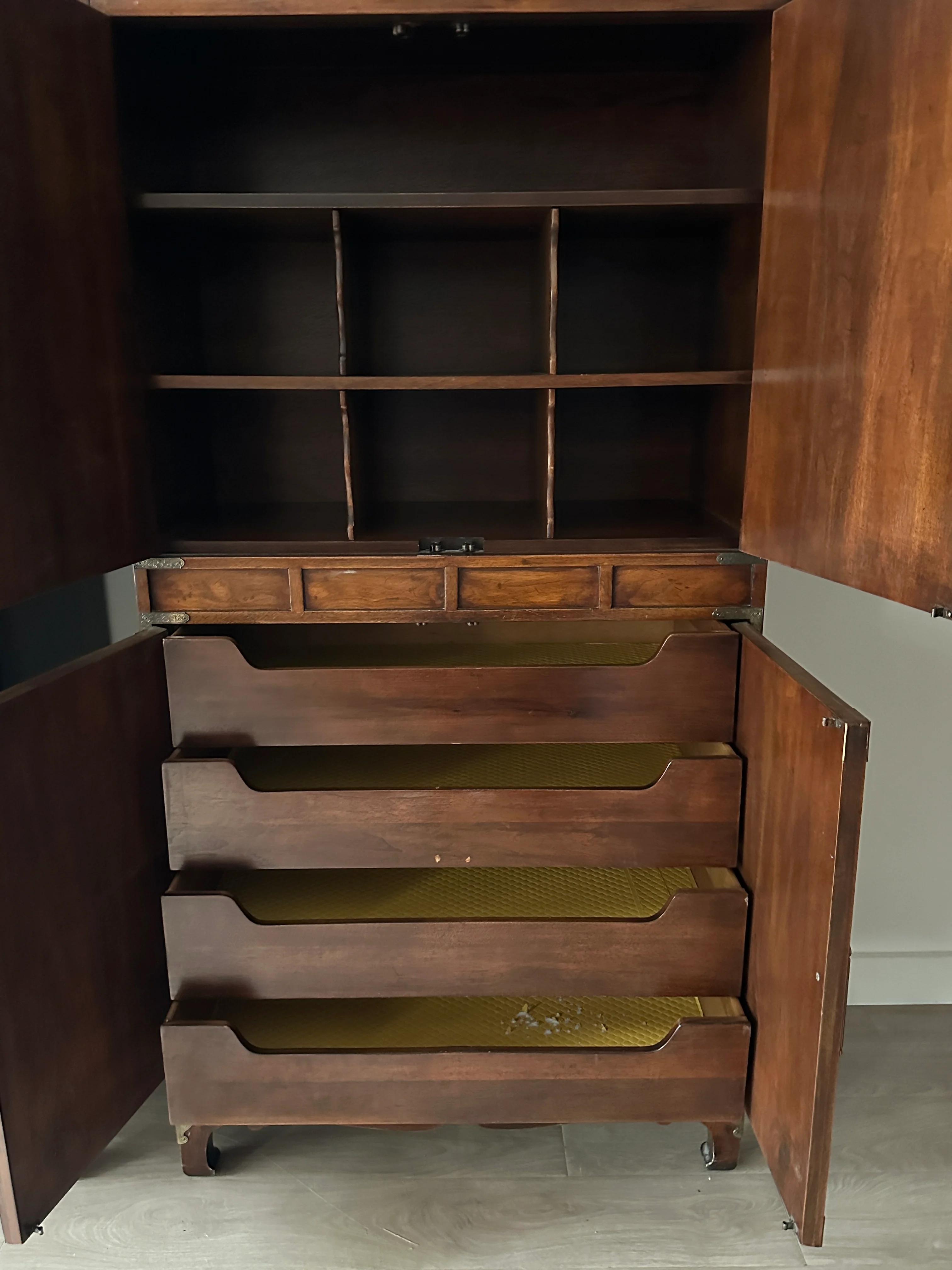 Henredon armoire (right) - Image 4