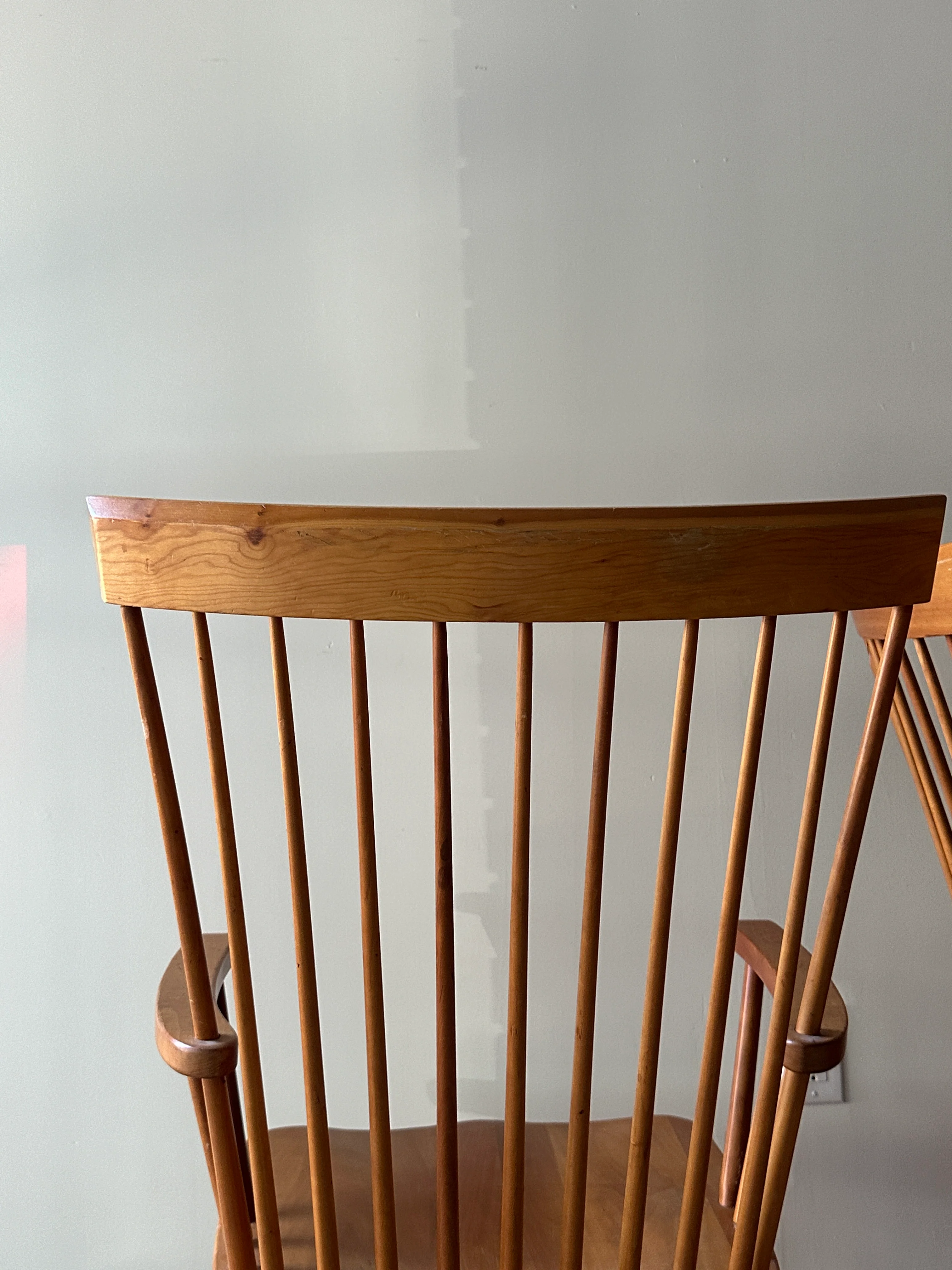 High back Windsor chairs - Image 6