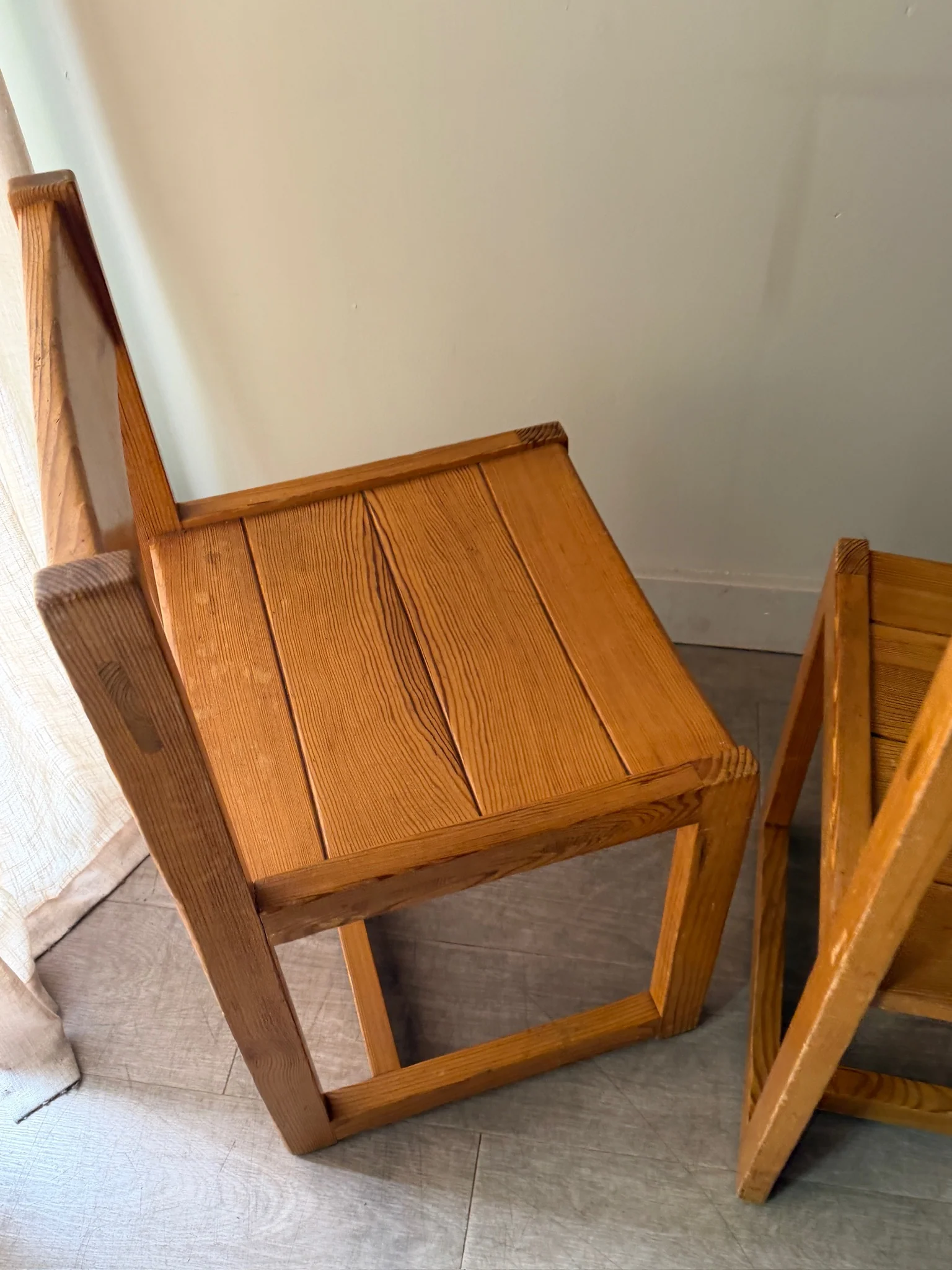 Hugo Svensson Dutch pine chairs. Sold as a set of 4. - Image 6