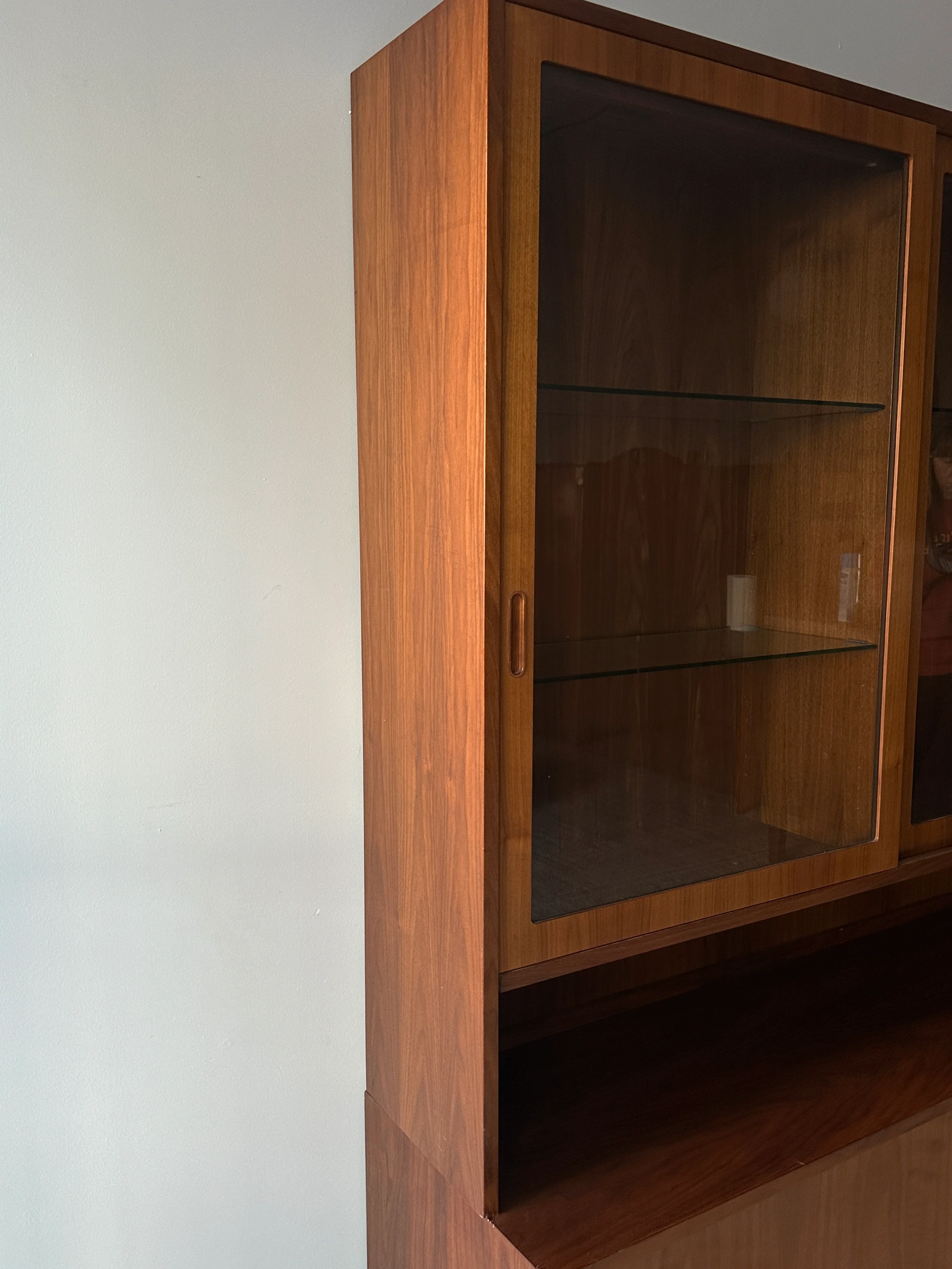 Hundevad two piece hutch - Image 4