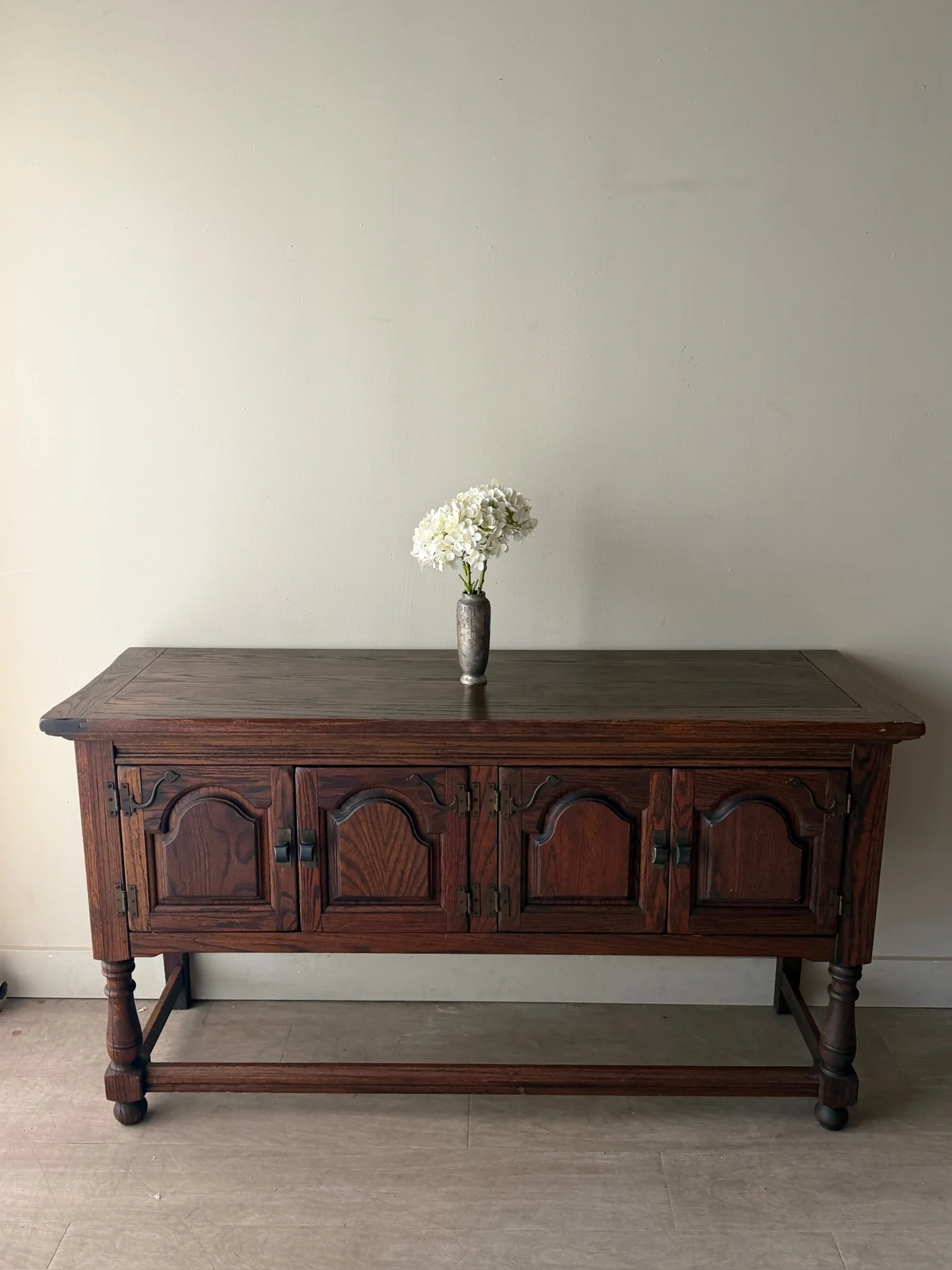 Jacobean style oak server - Image 2