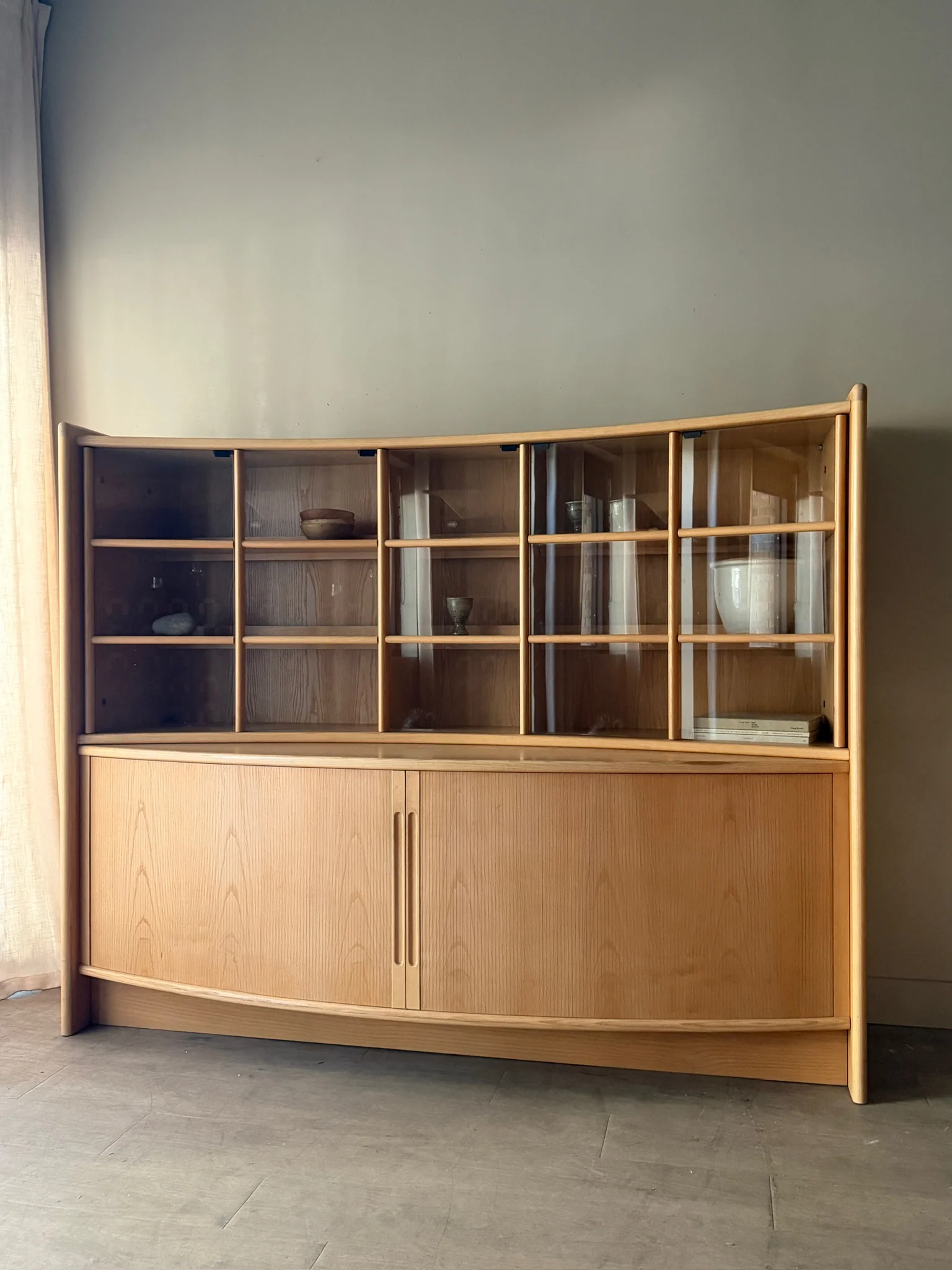 Johannes Andersen oak hutch - Image 2