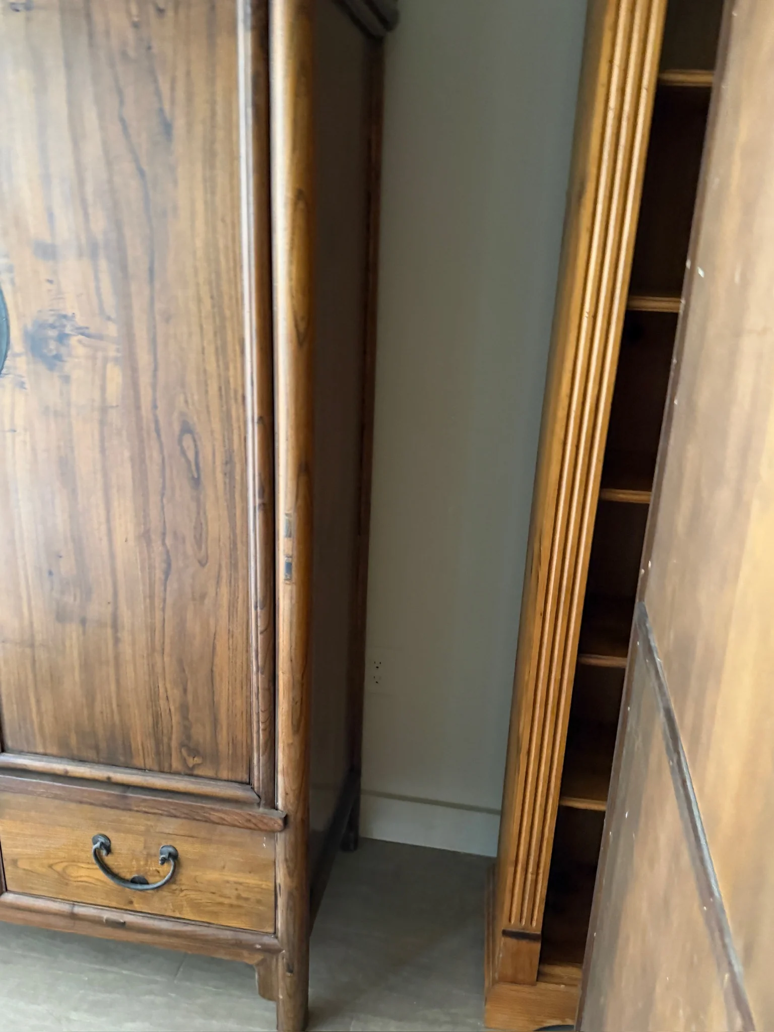 Korean elmwood sectional cabinet - Image 4