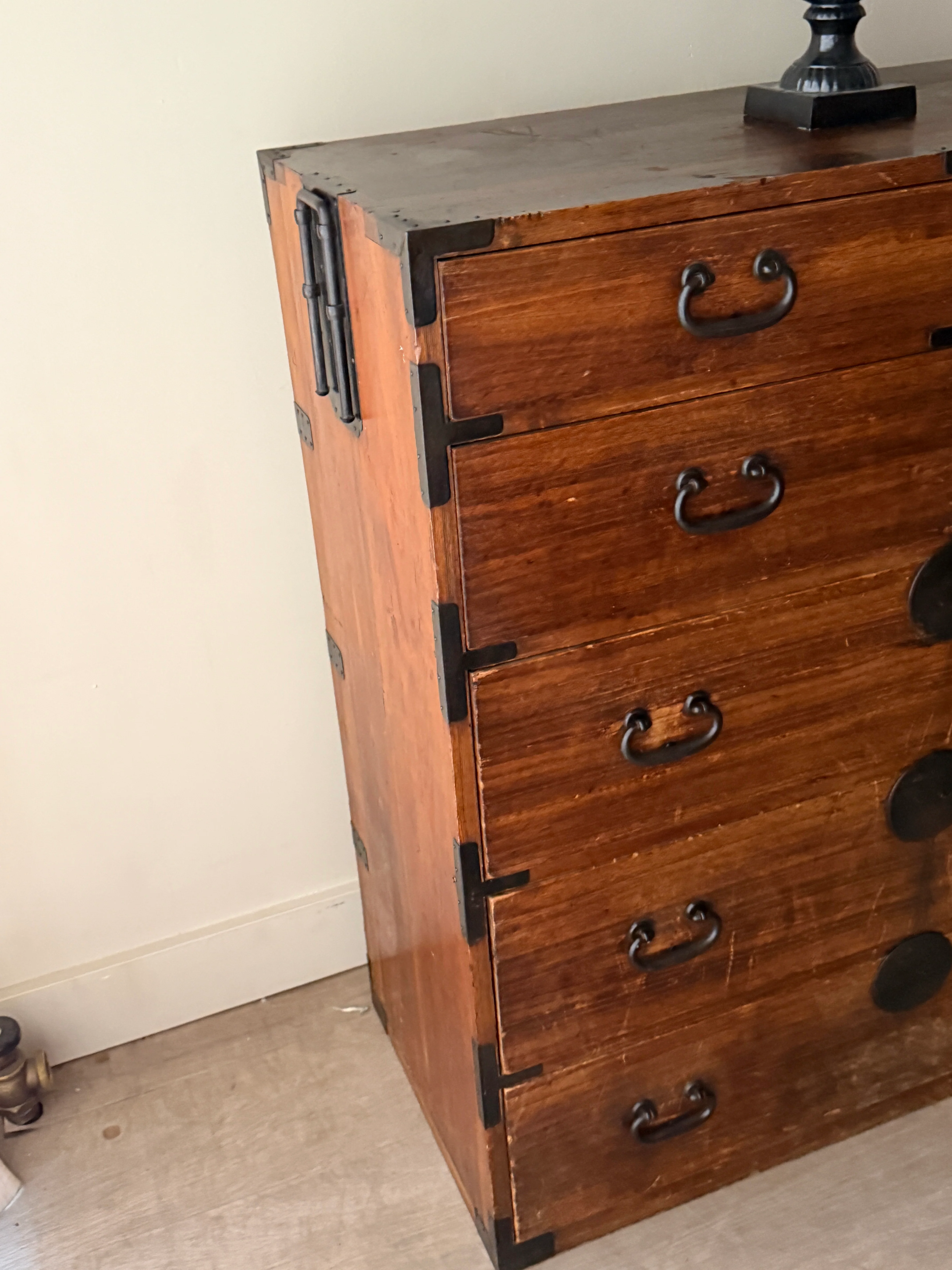 Korean elmwood tansu chest - Image 2