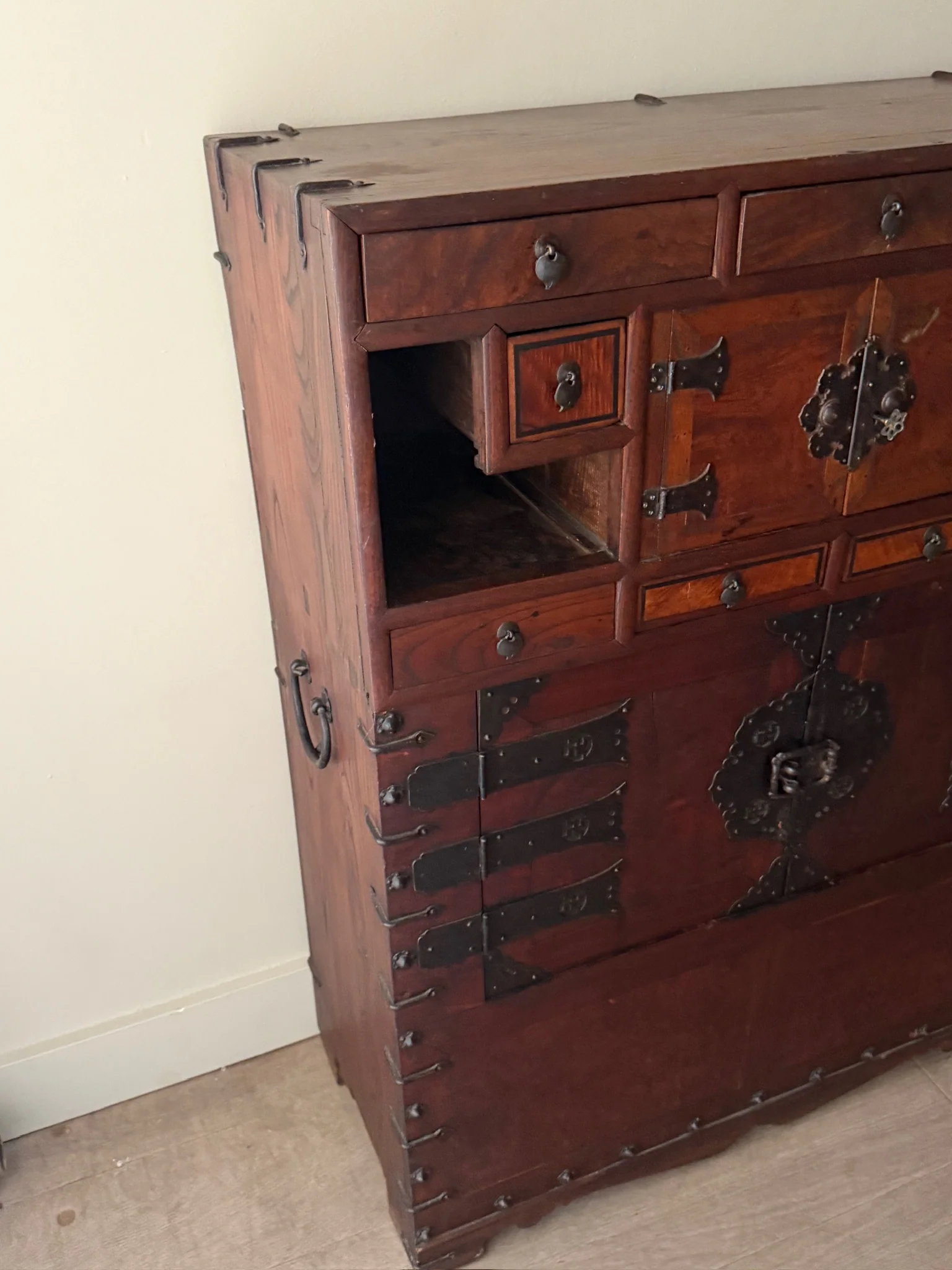 Korean tansu chest - Image 3