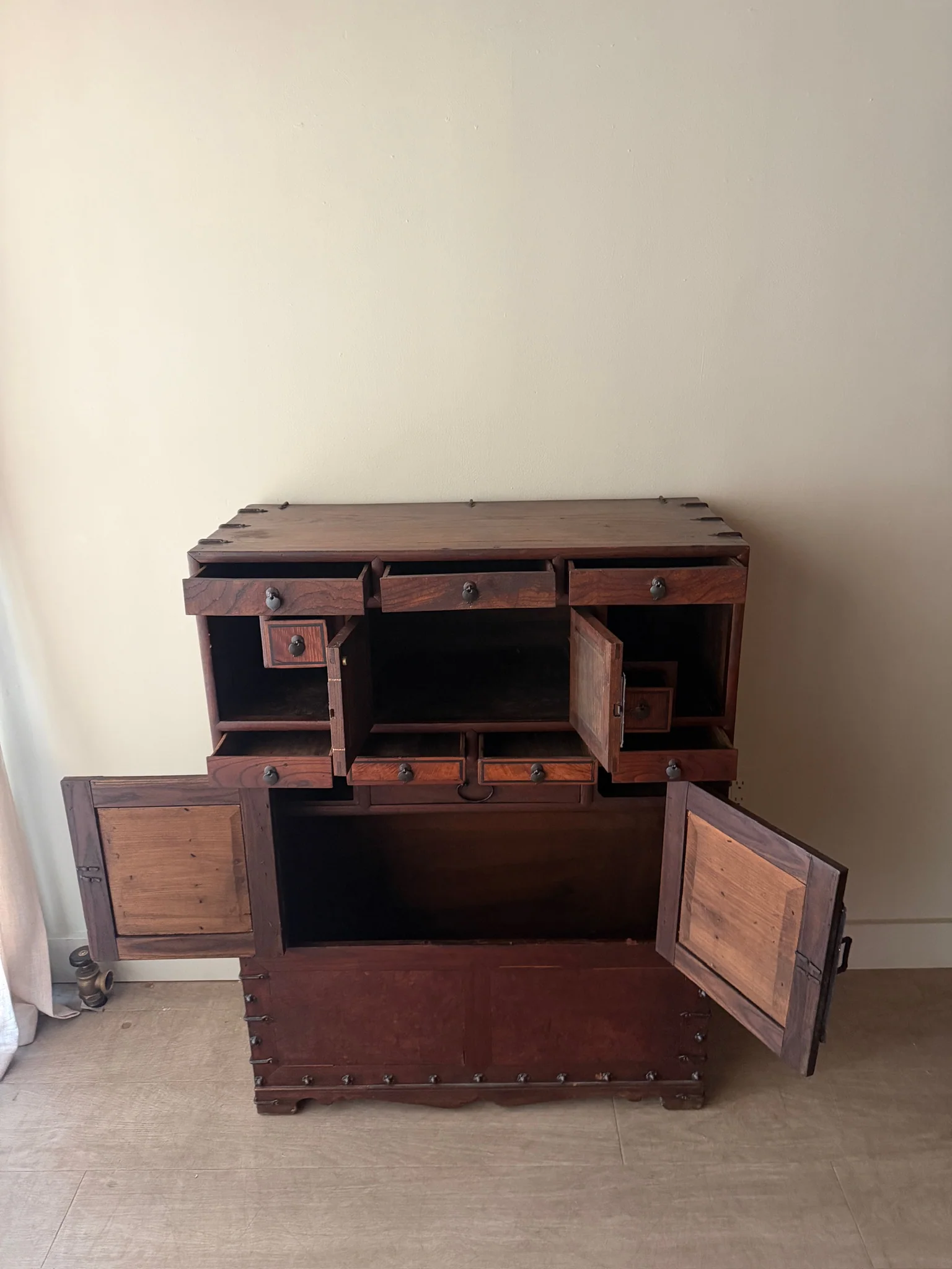 Korean tansu chest - Image 5