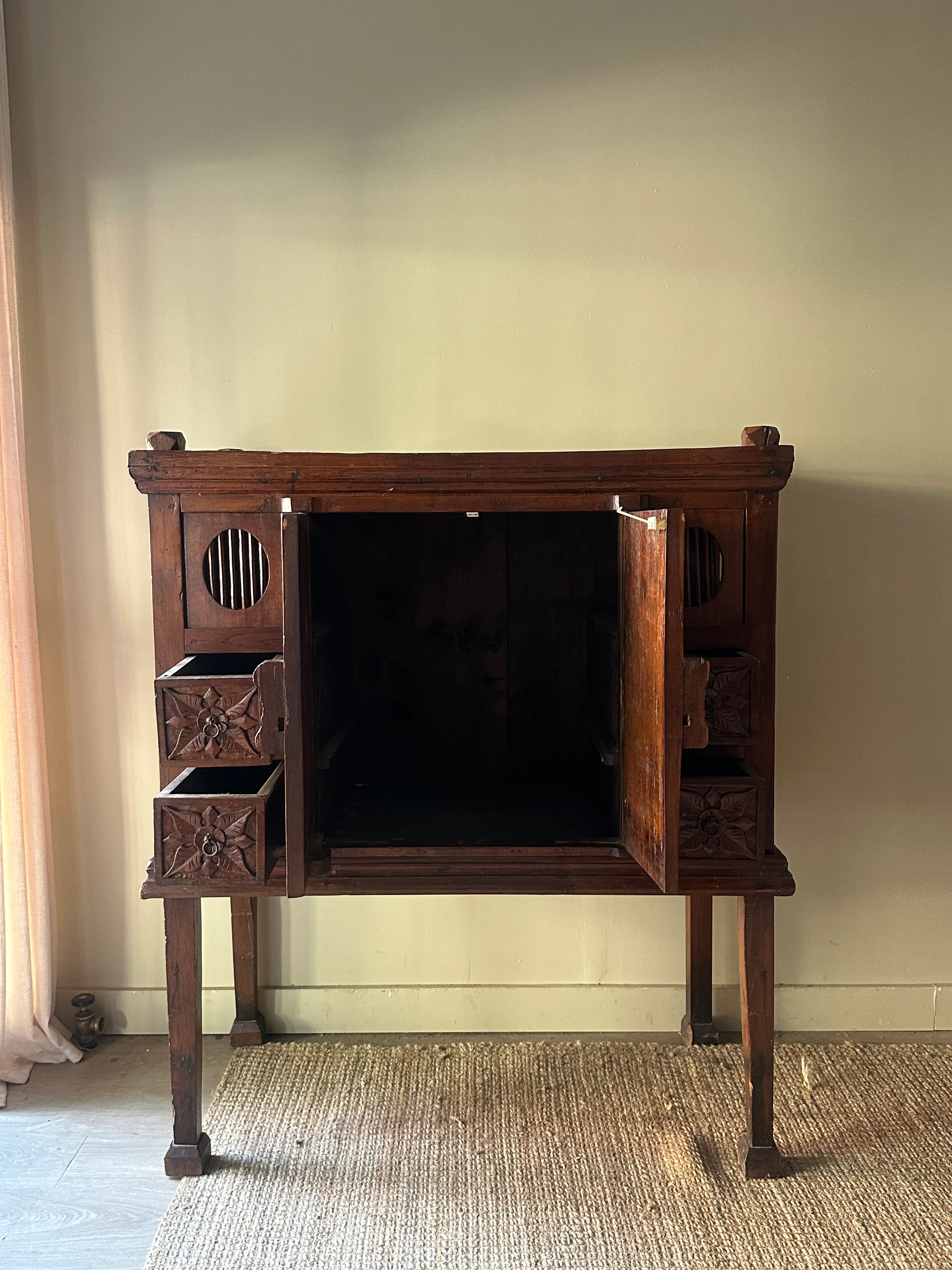 Large Carved Console - Image 4
