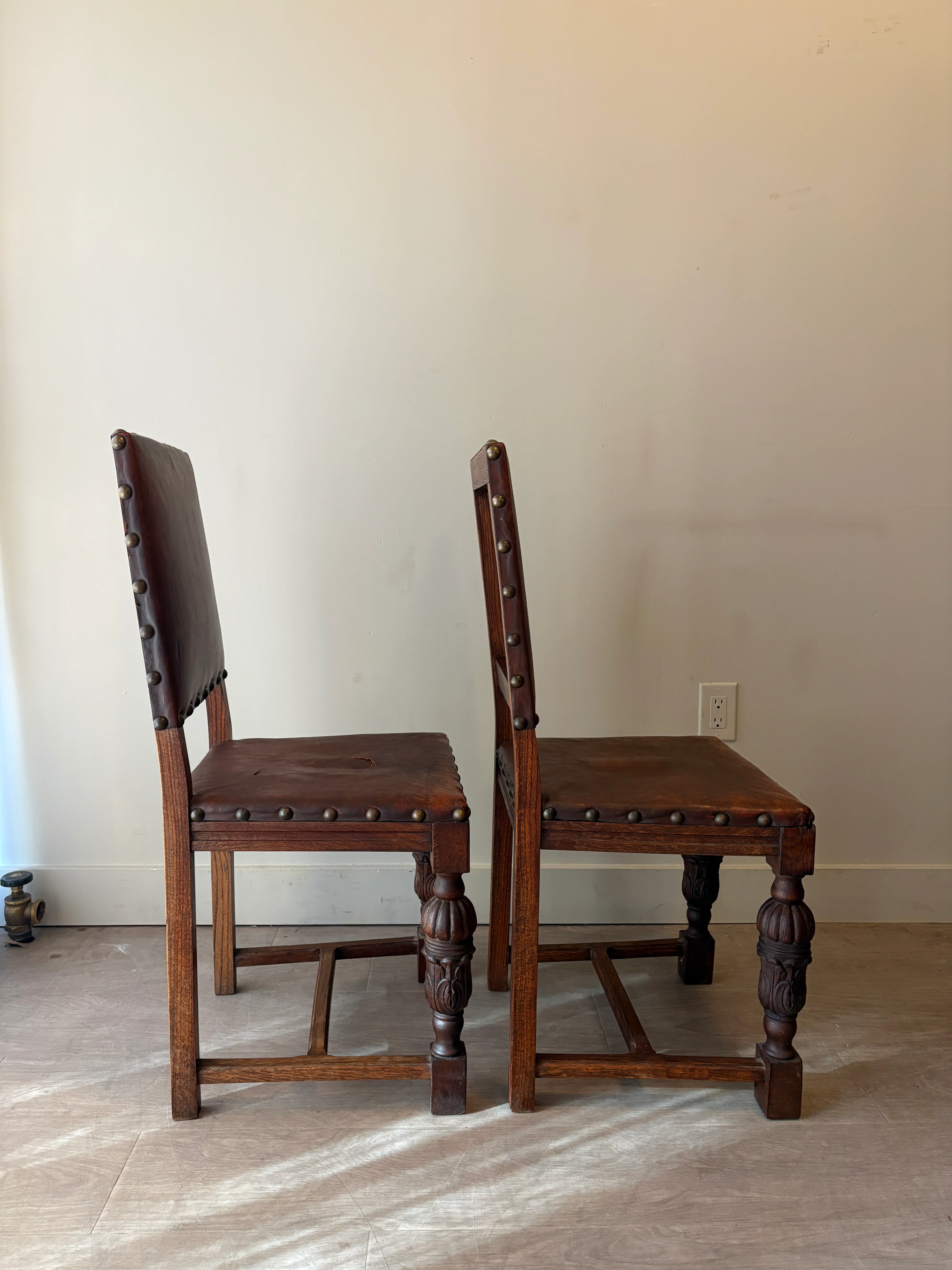 Leather and oak dining chairs with rips. Set of 2. - Image 3