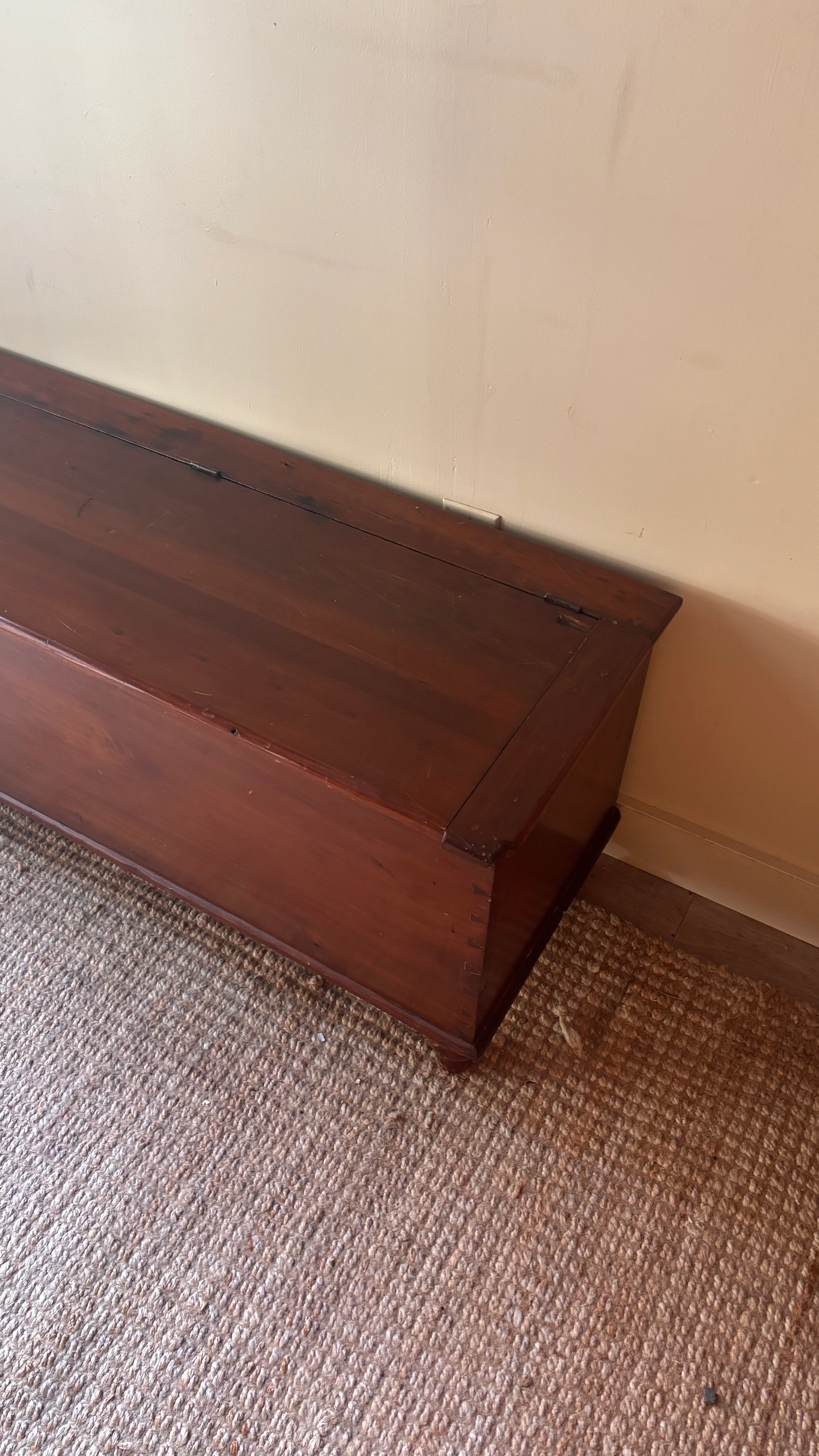 Long pine chest - Image 5