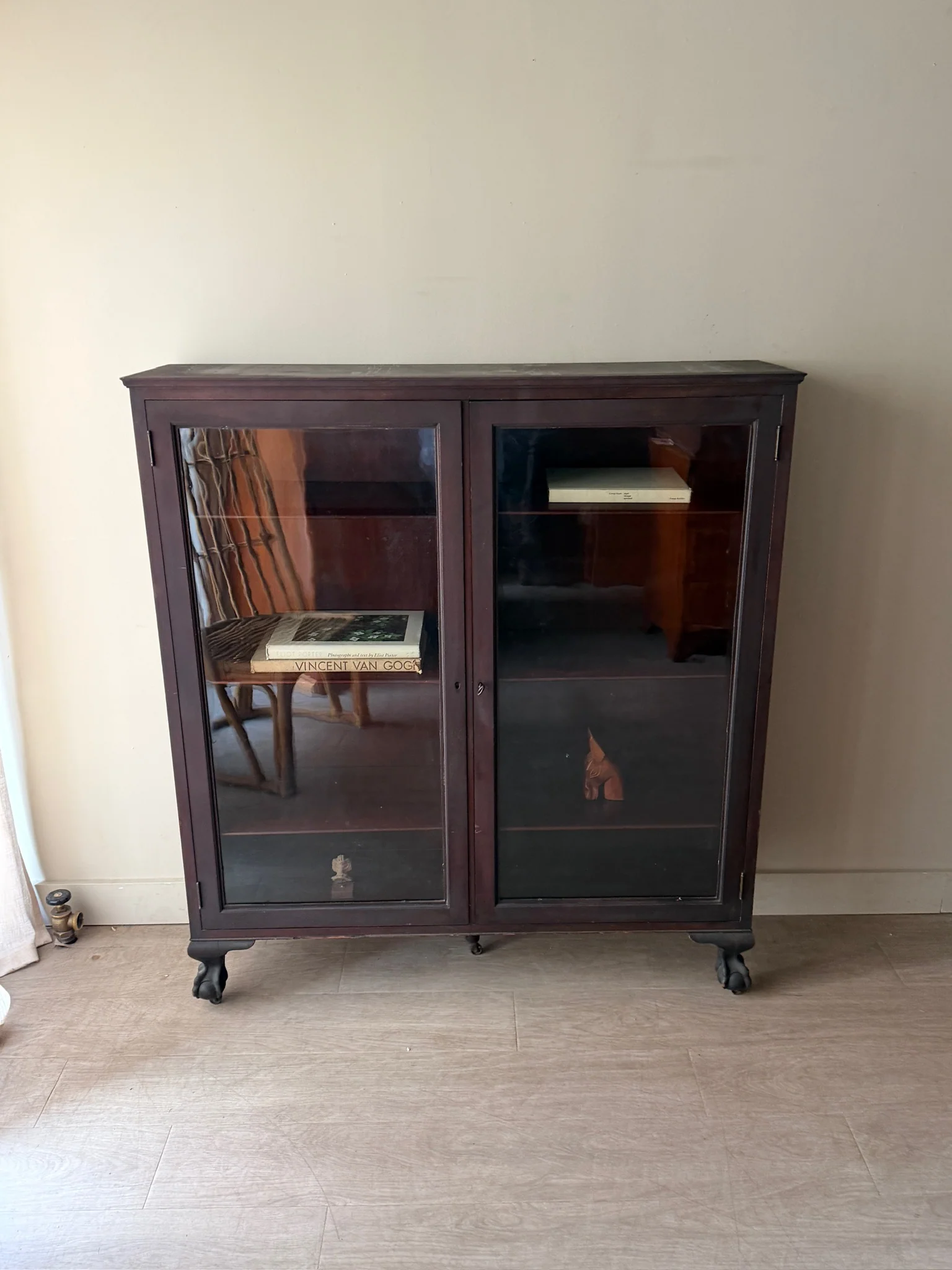 Mahogany claw foot display cabinet - Image 2