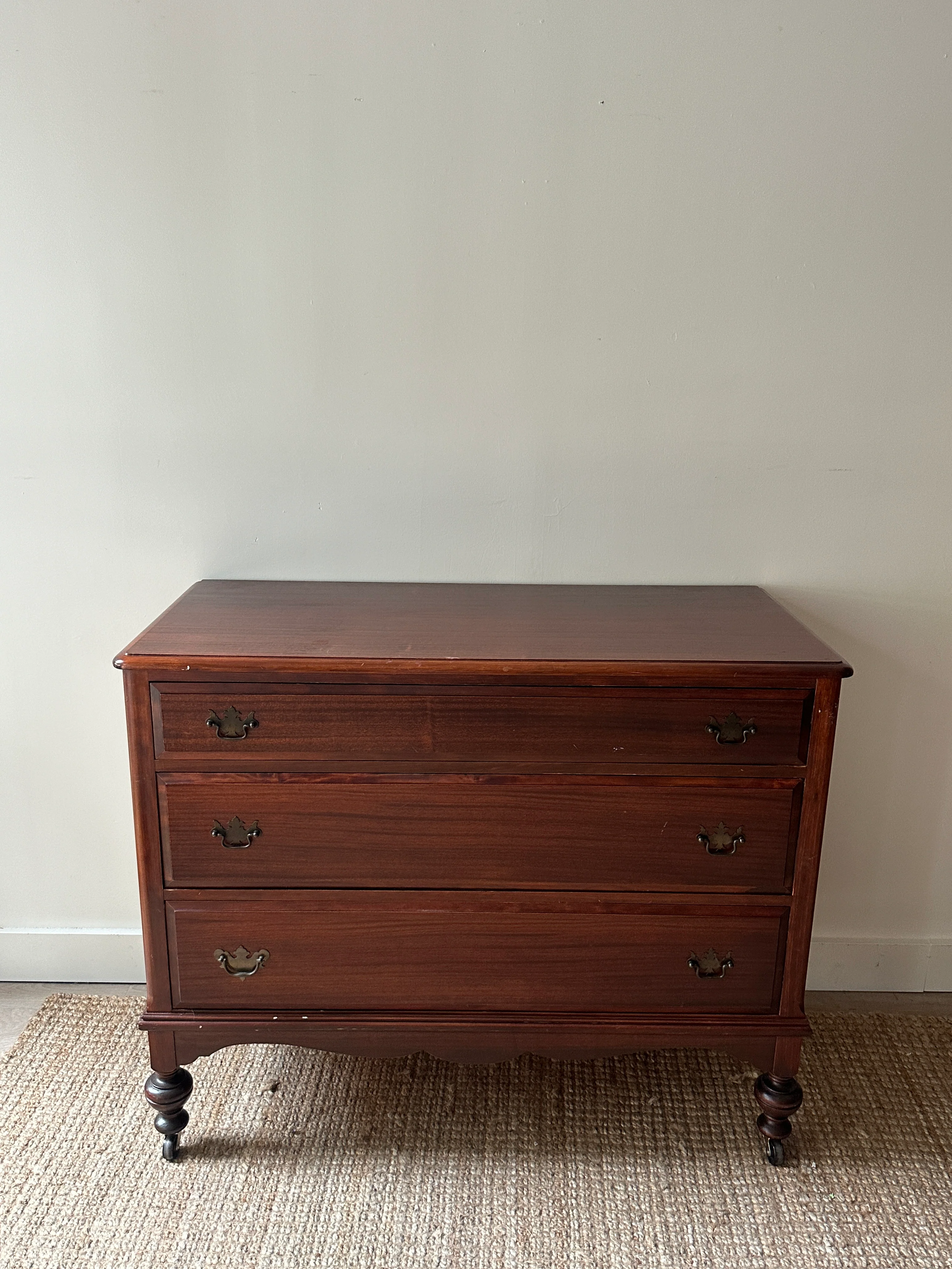 Mahogany depression dresser - Image 2