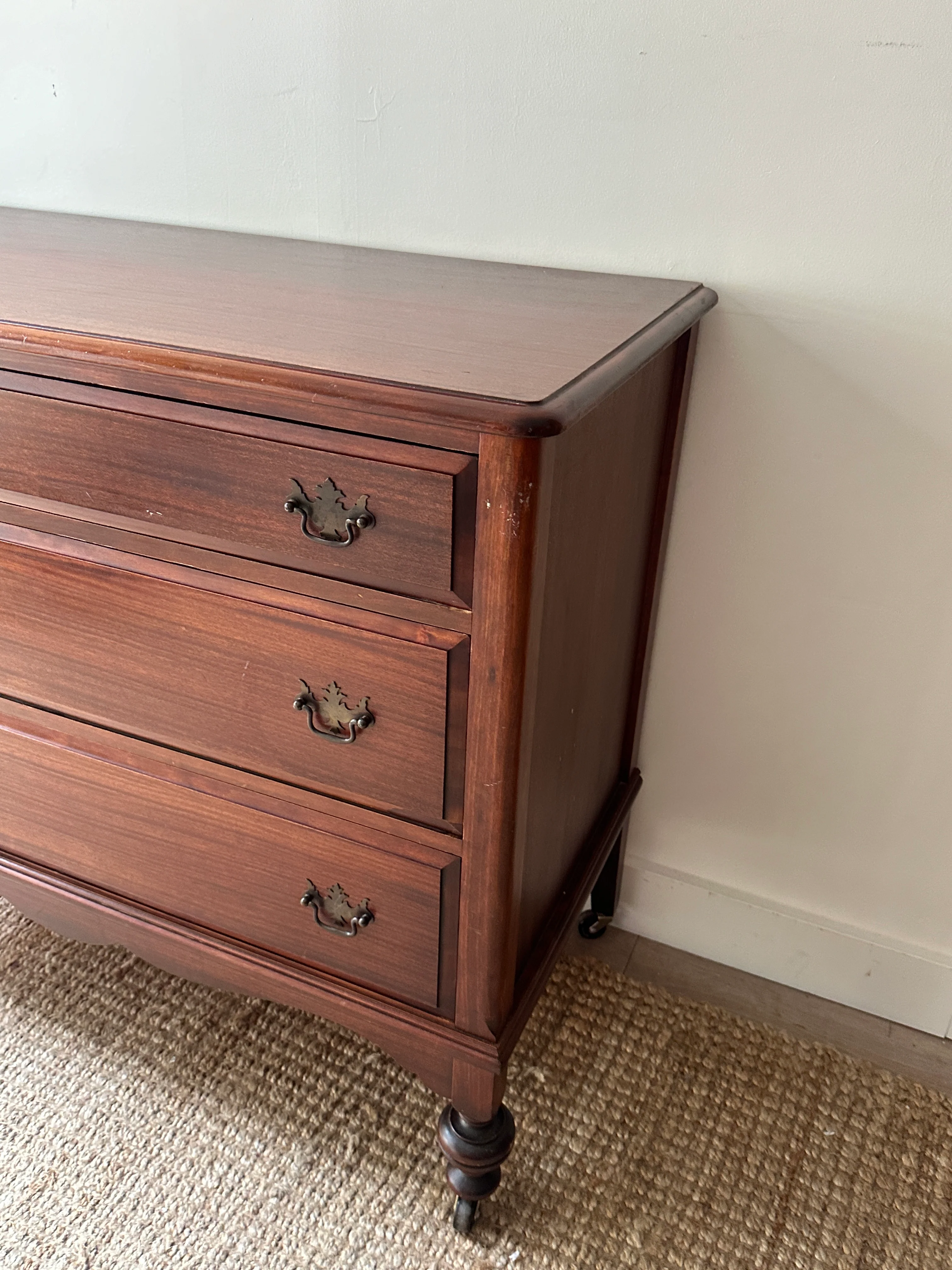 Mahogany depression dresser - Image 4