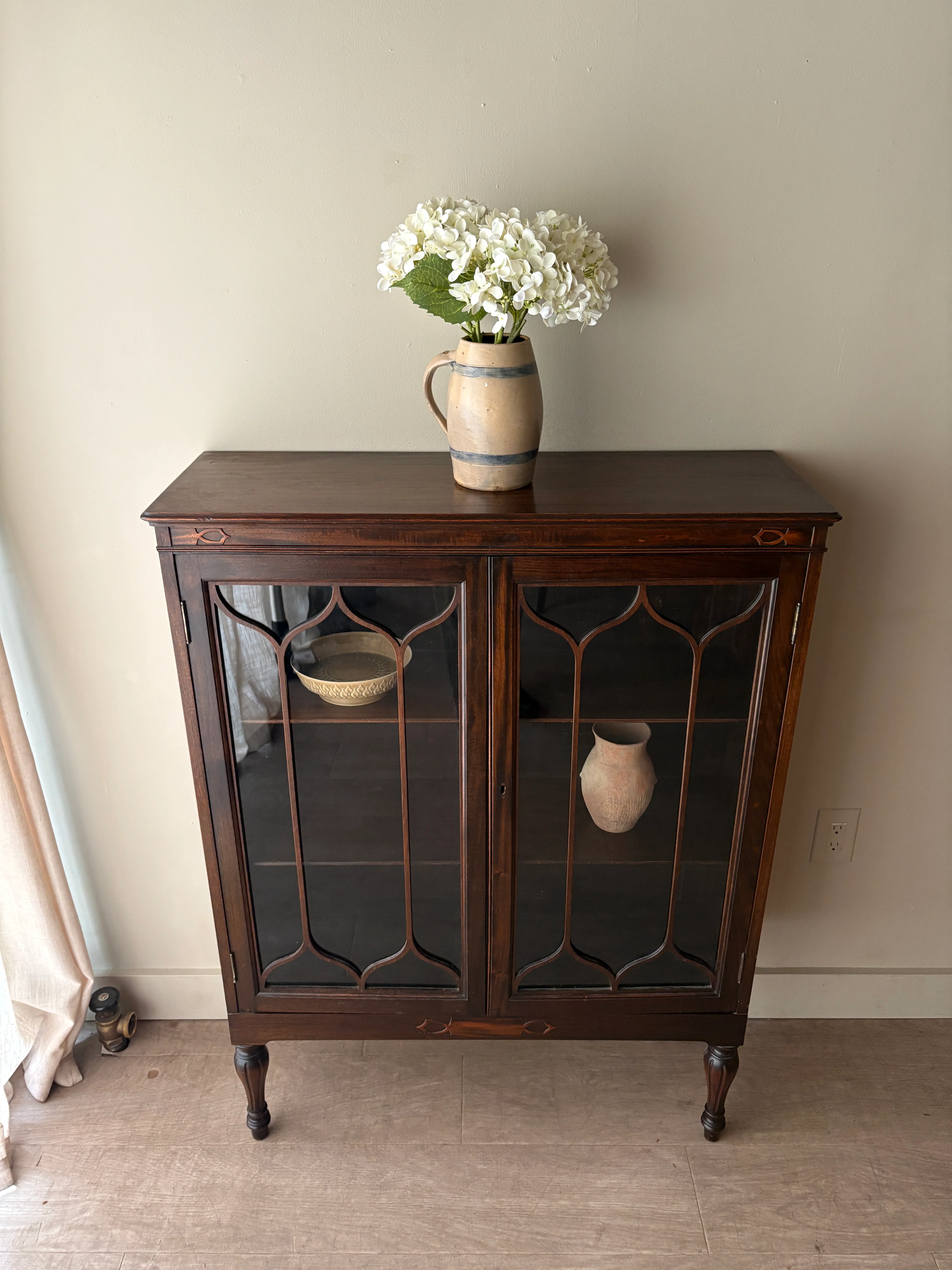 Mahogany display cabinet - Image 2