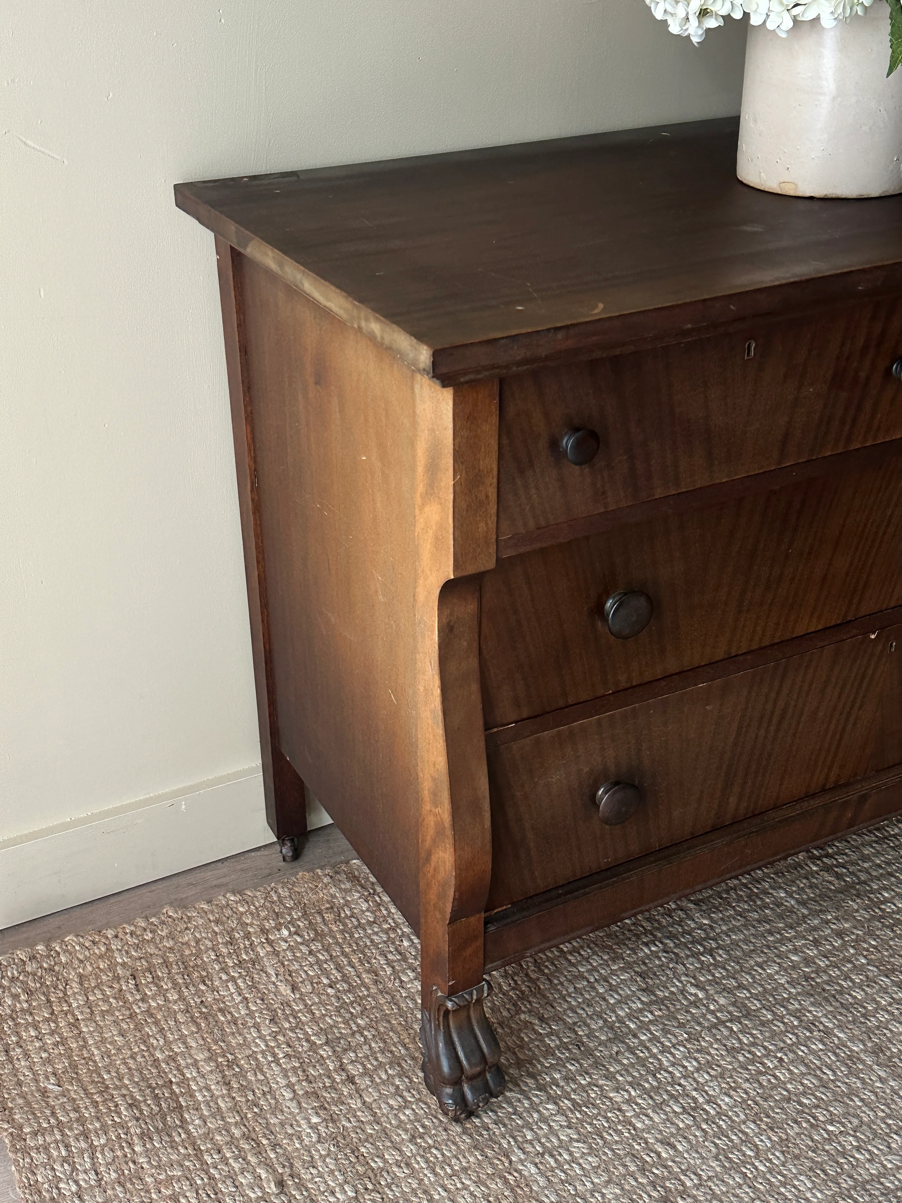 Mahogany dresser - Image 2
