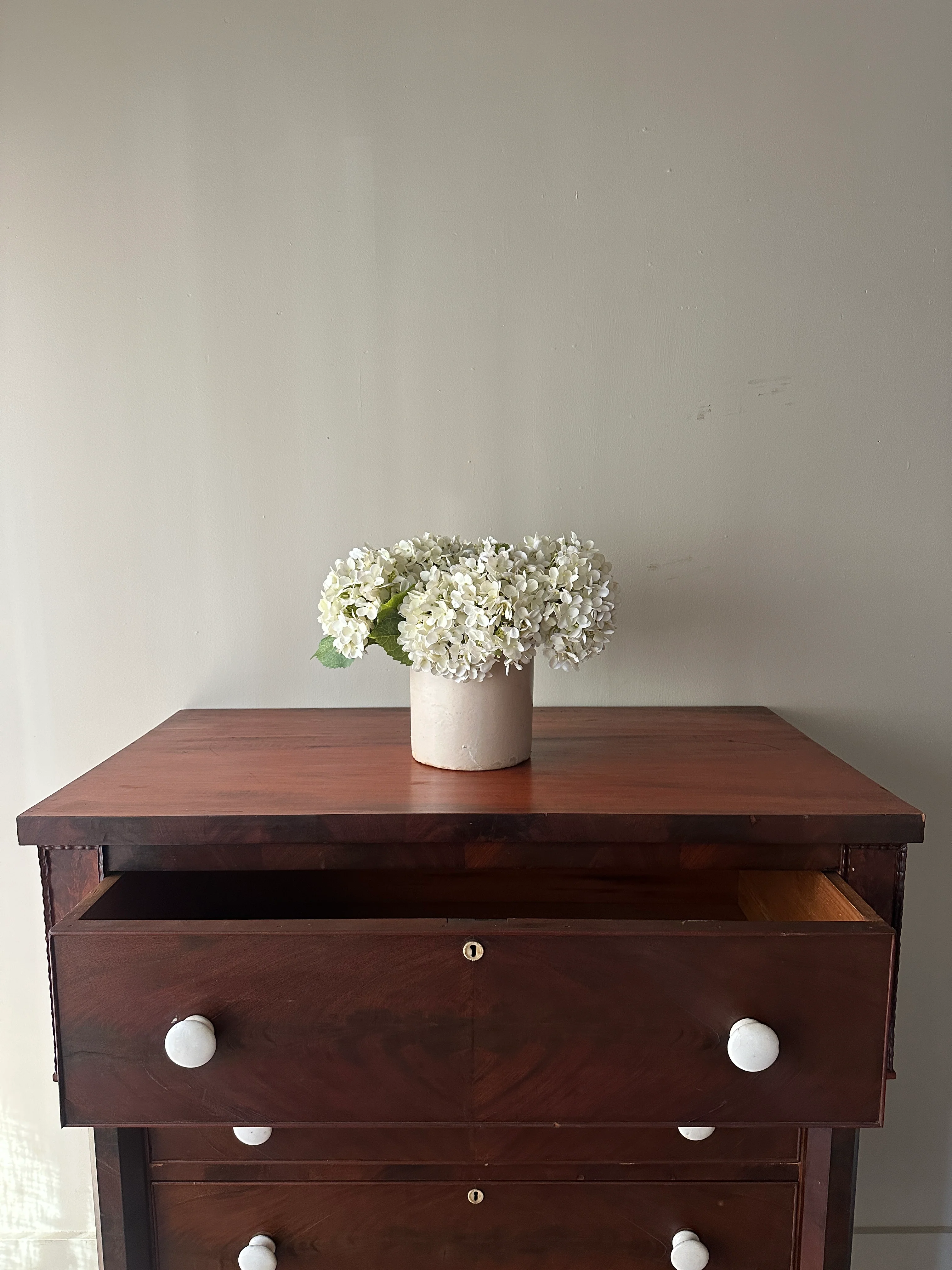 Mahogany dresser - Image 6
