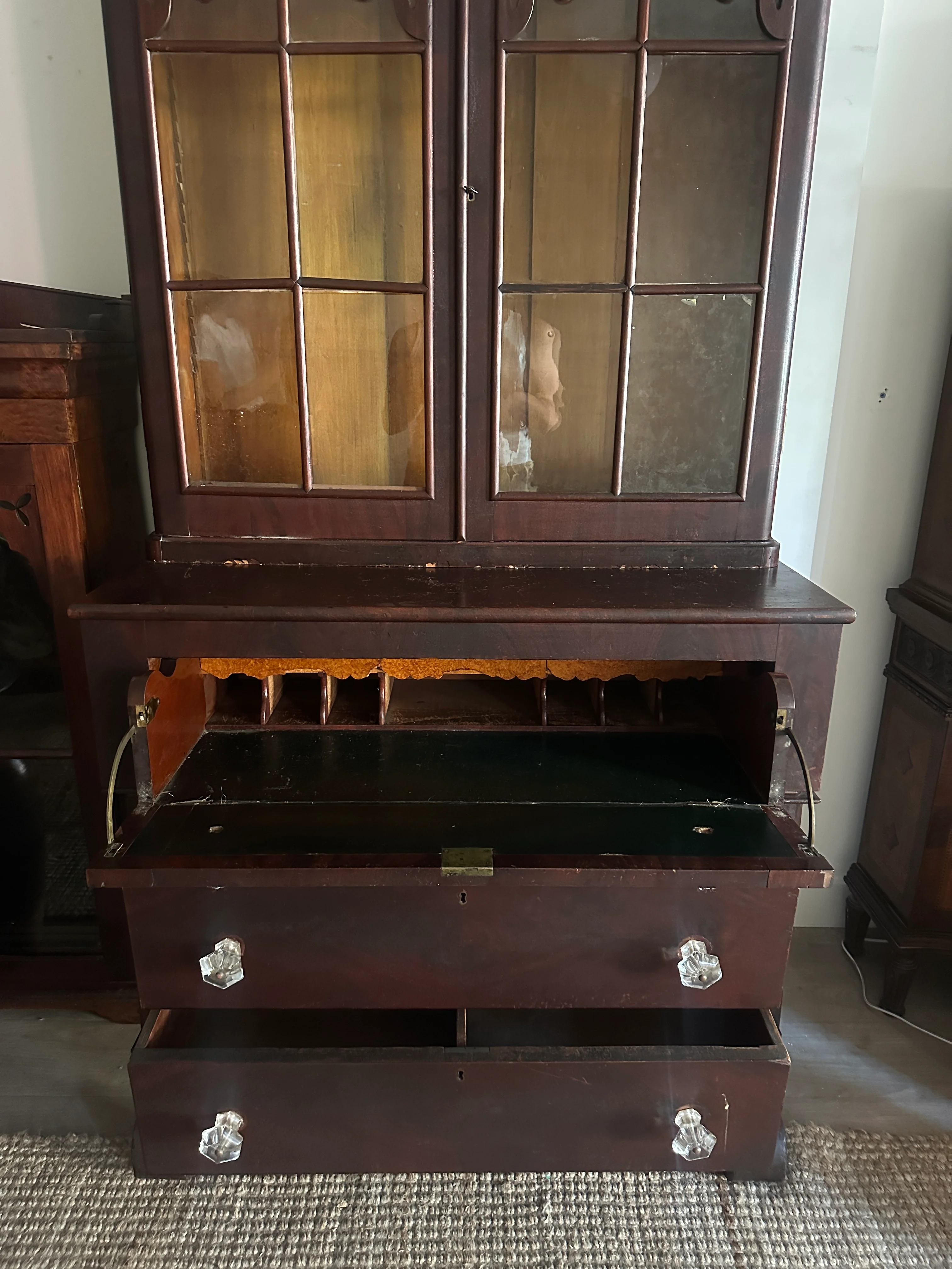 Mahogany hutch as is - Image 3