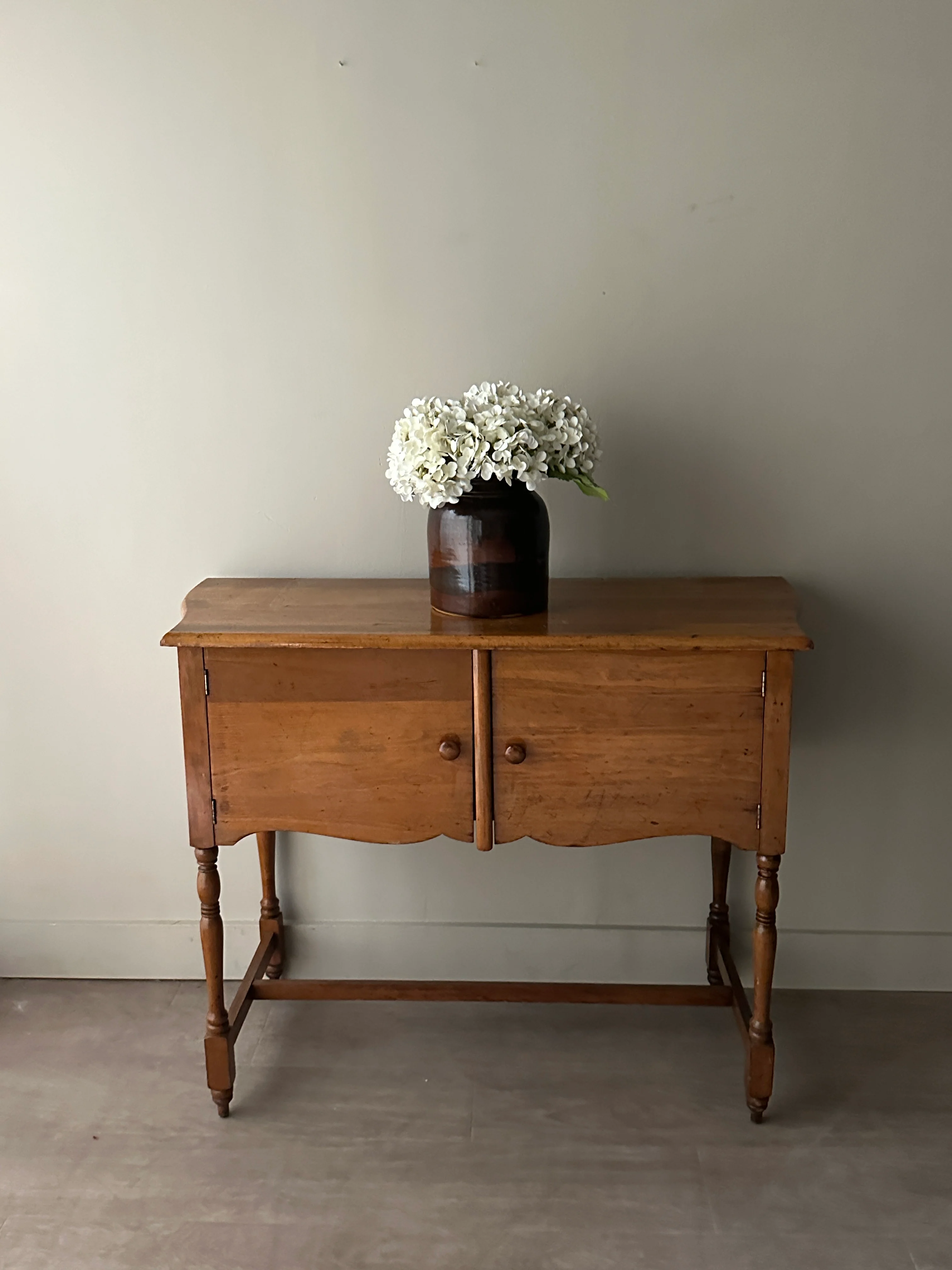 Pine console - Image 2