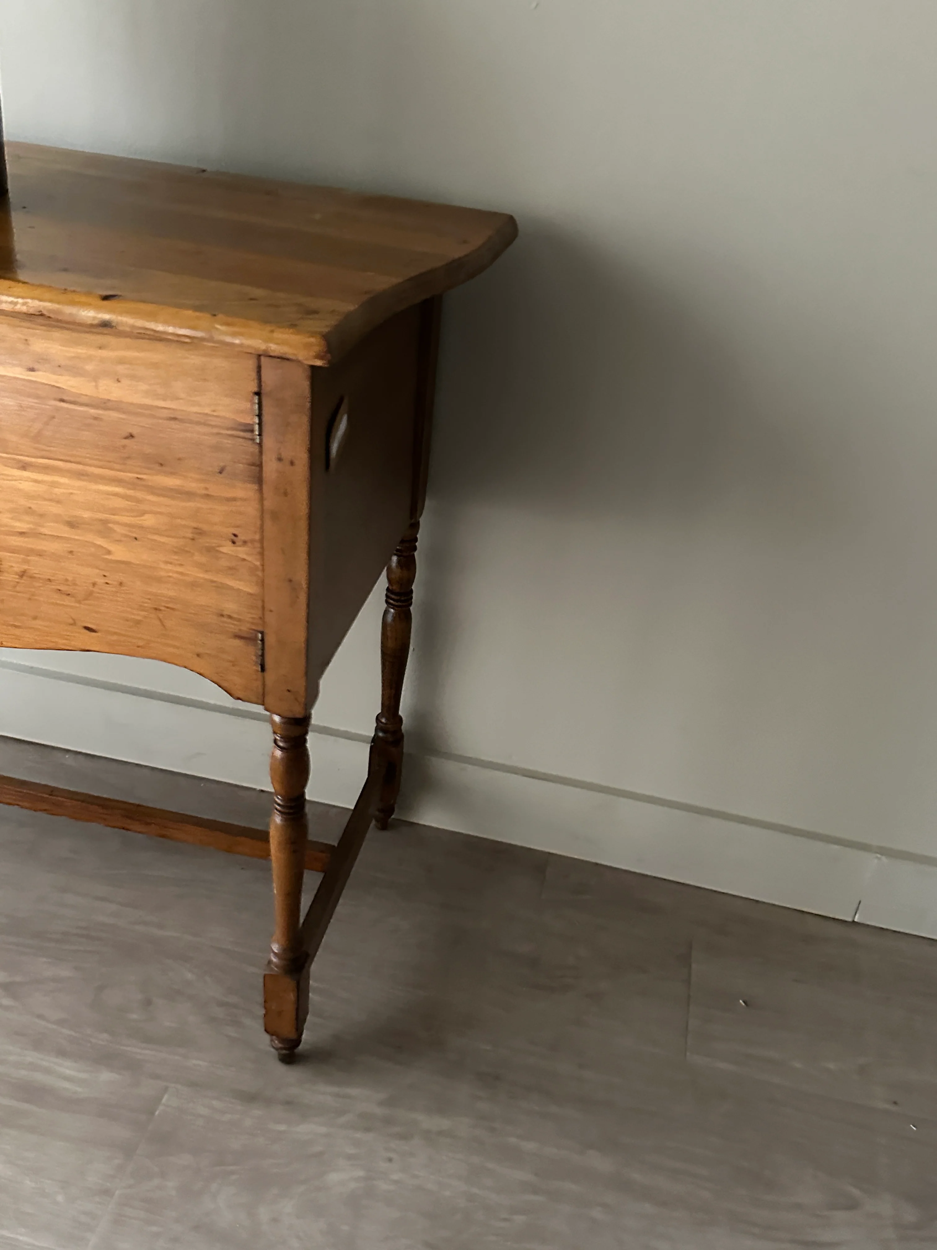 Pine console - Image 4