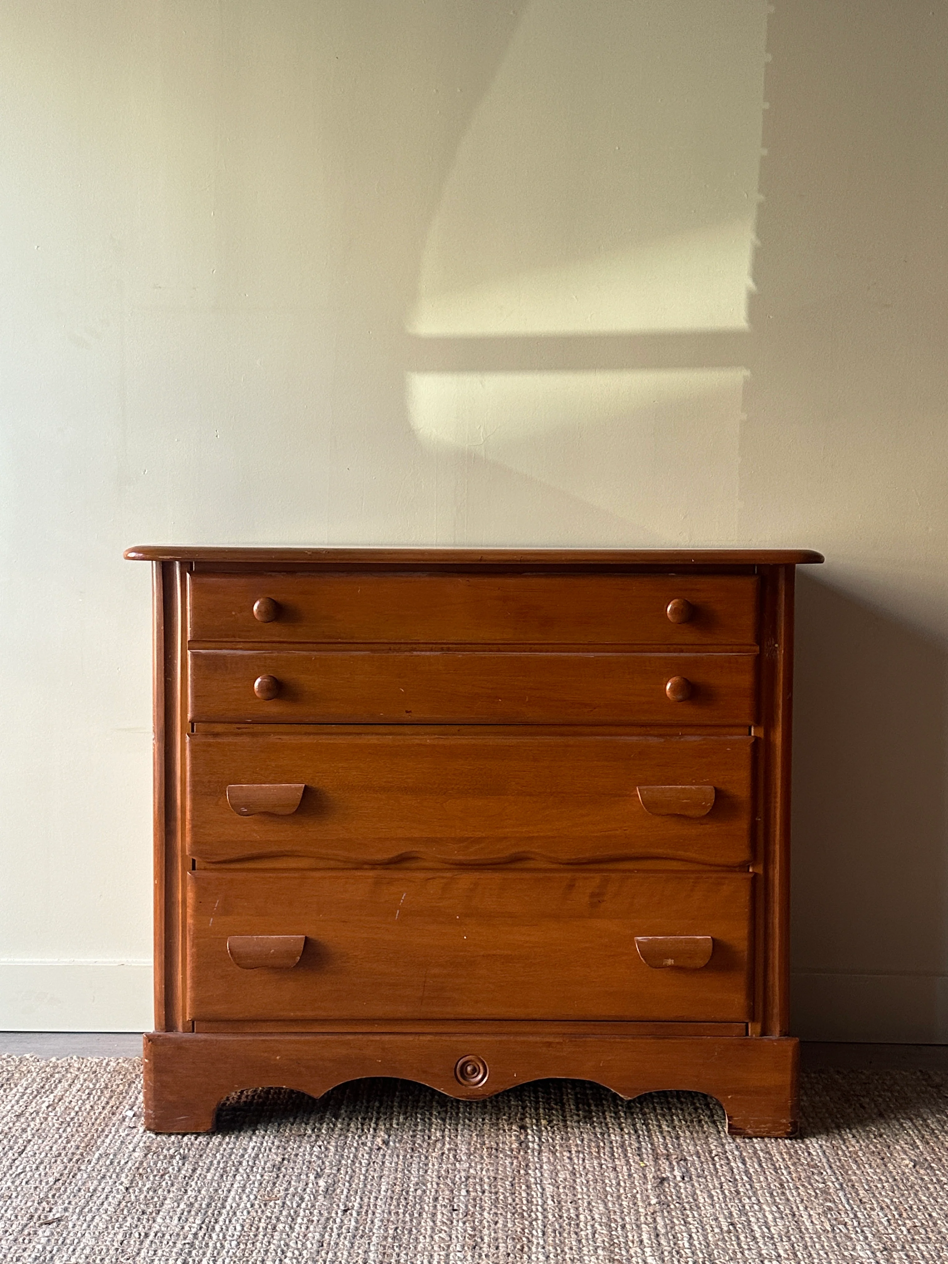 Maple dresser