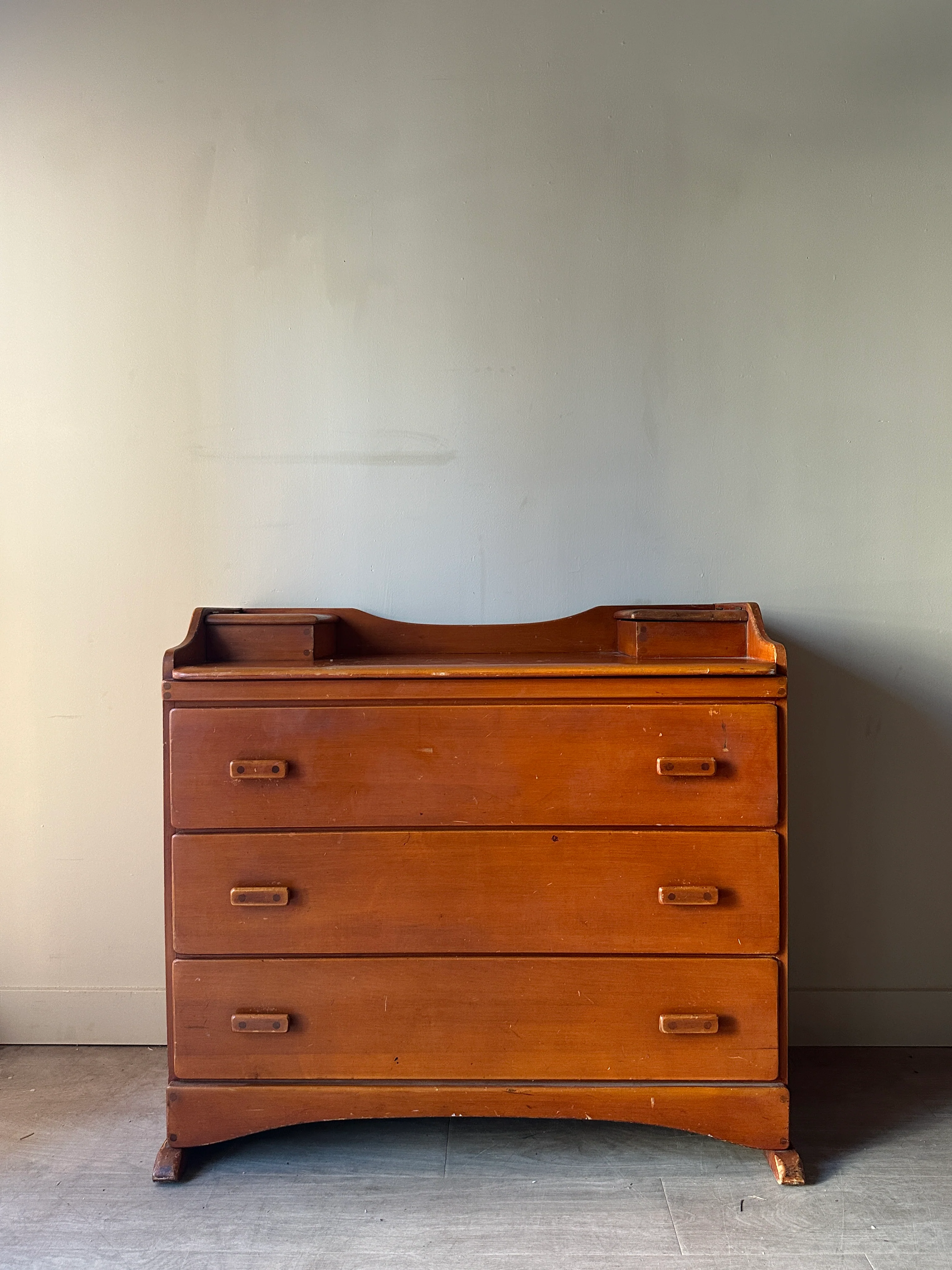 Maple dresser