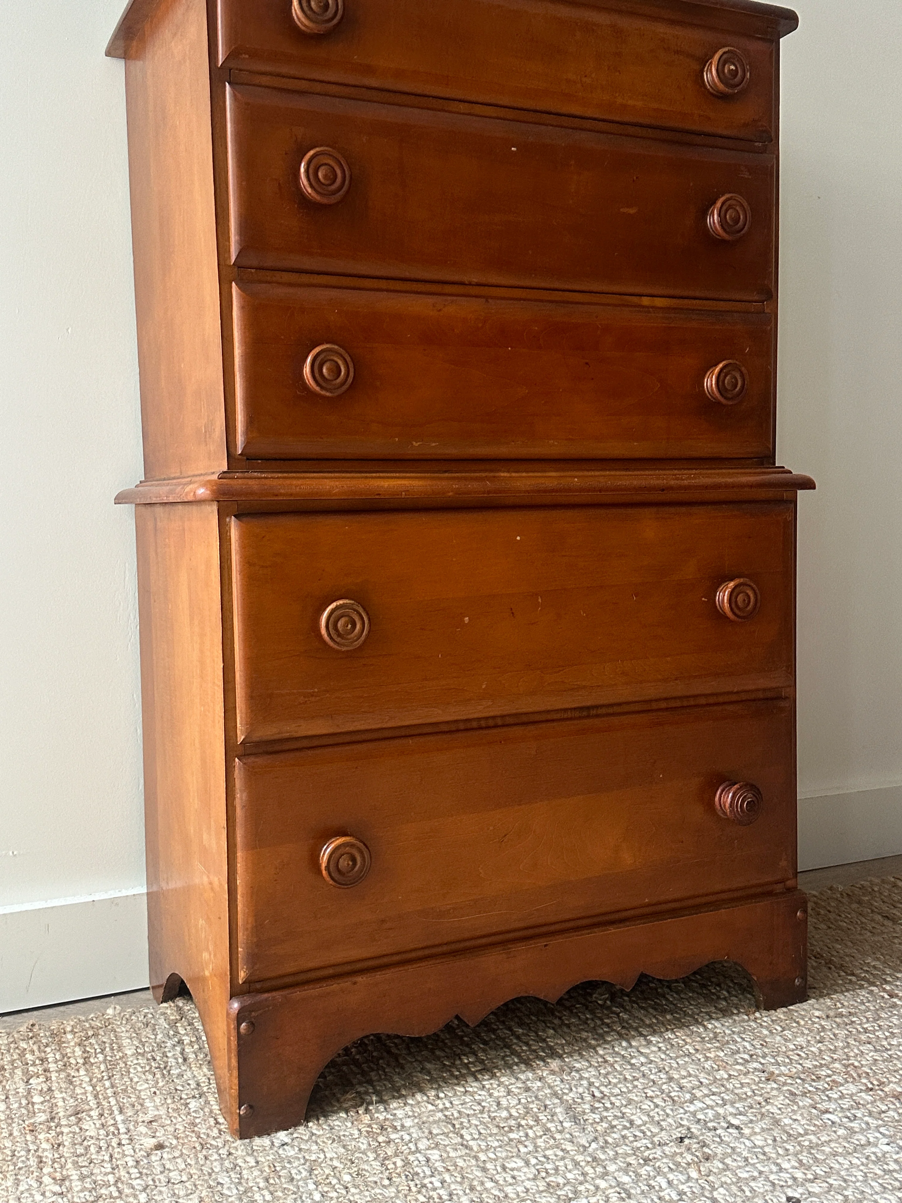 Maple dresser - Image 3