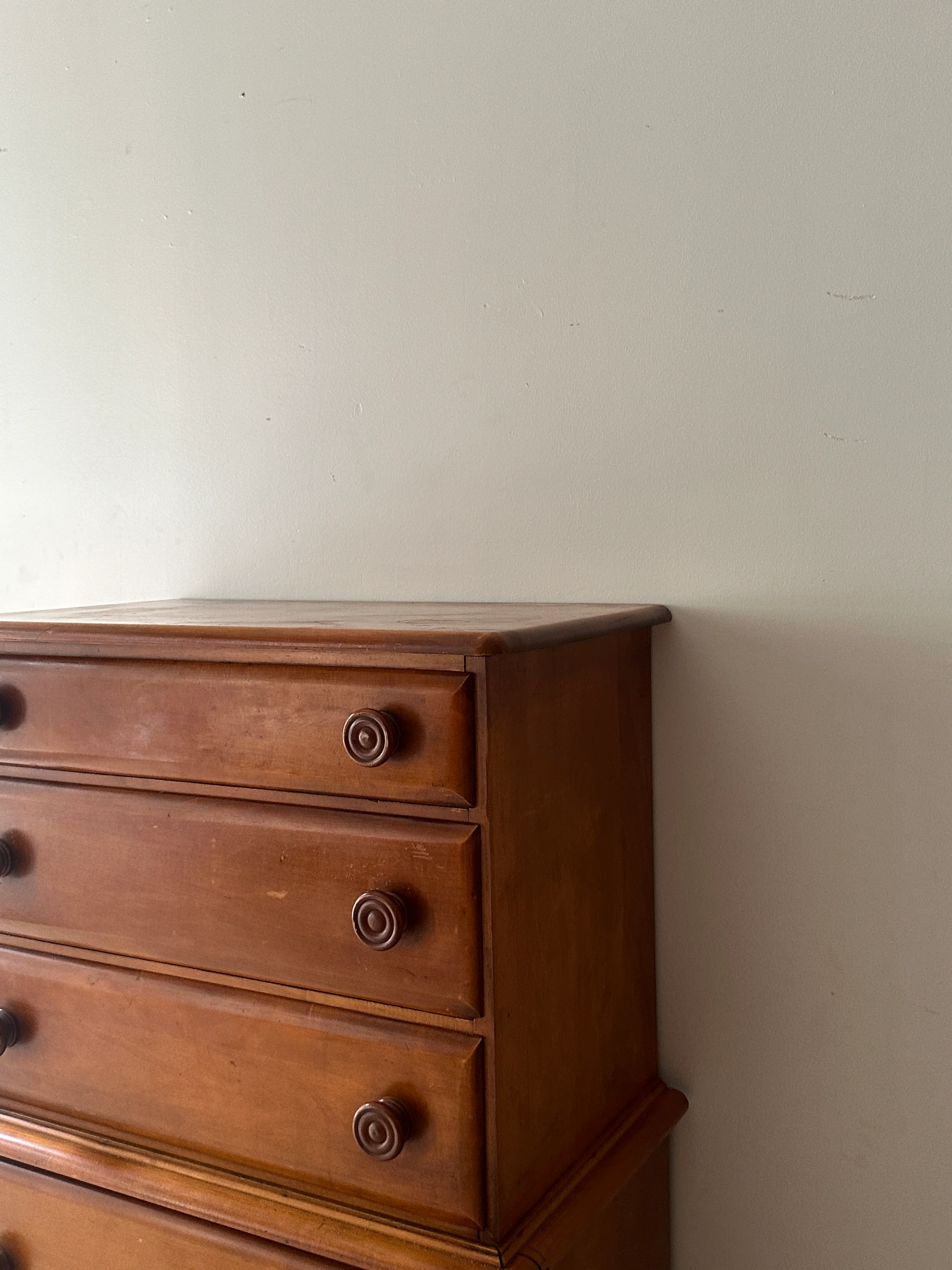 Maple dresser - Image 4